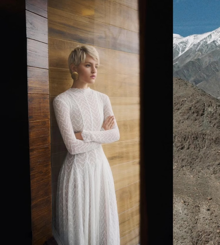 特殊面料 純慾透視長洋裝(黑/白)