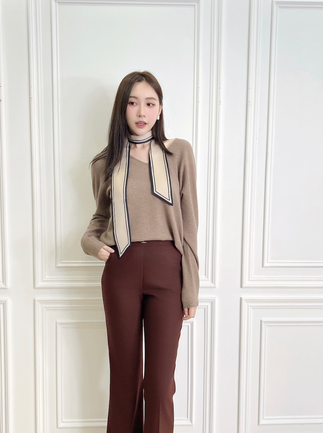 V領寬鬆長袖羊毛上衣