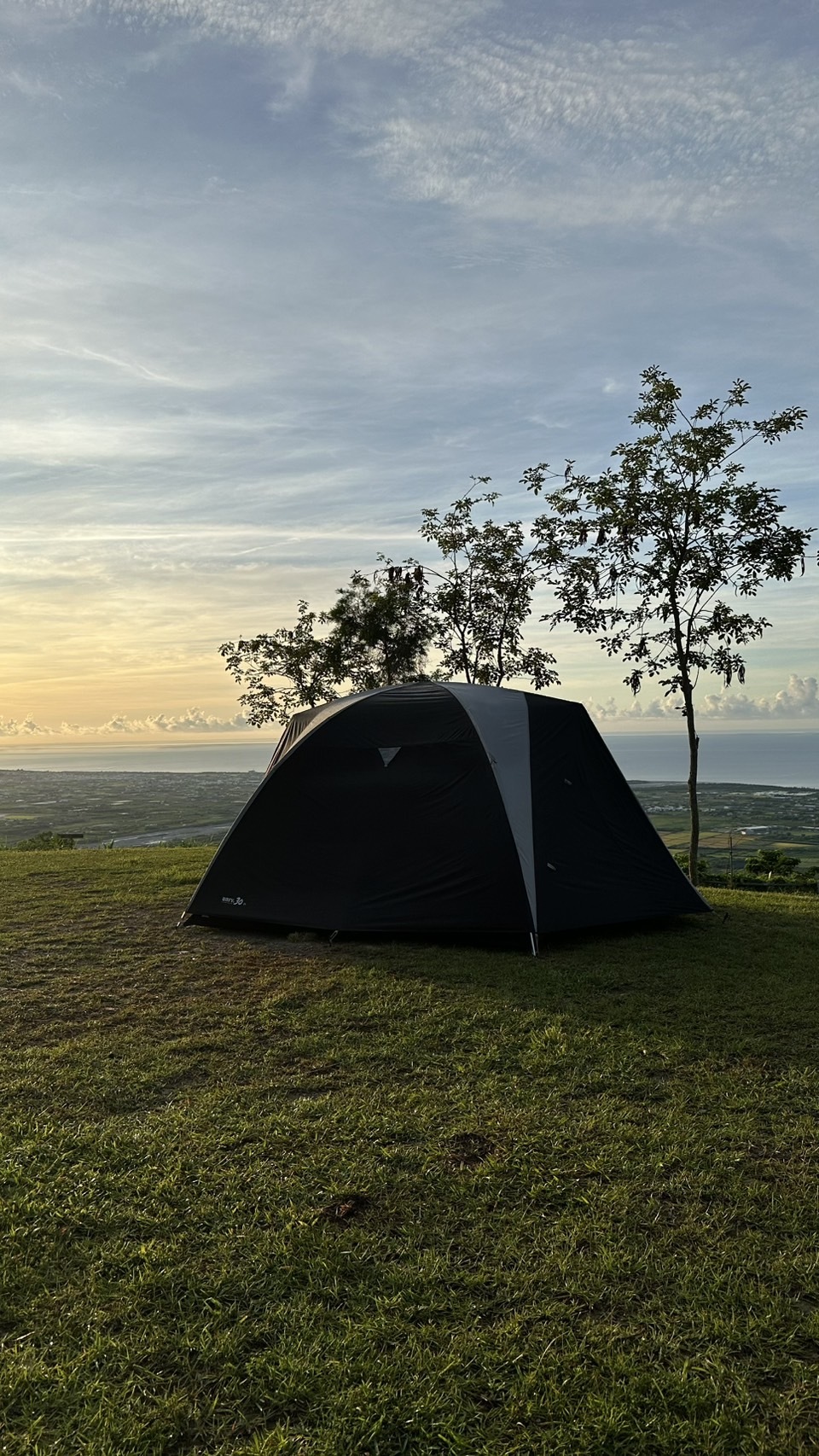 帳篷 unrv 露營桌 車泊桌 摺疊桌 蛋捲桌 鋁捲桌 木頭鋁捲桌 野營 露營車 VW T6 OCEAN BEACH T6.賓士 馬可波羅