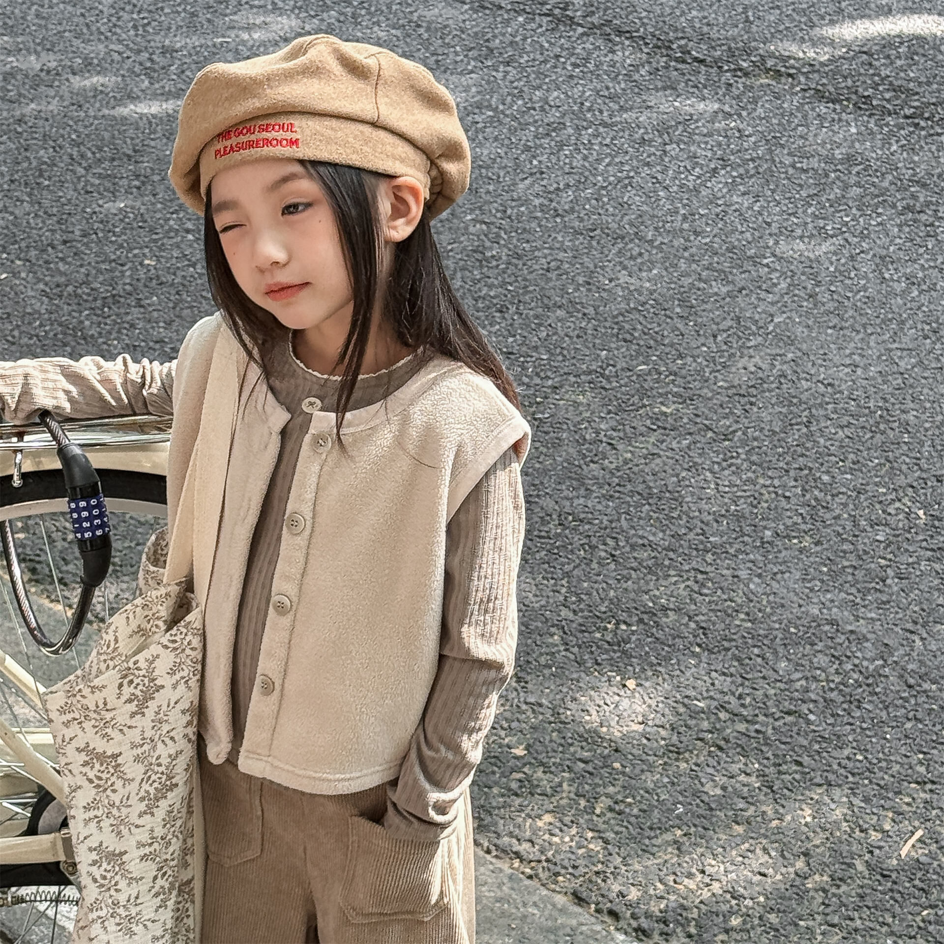 珊瑚絨後標背心(80-130)