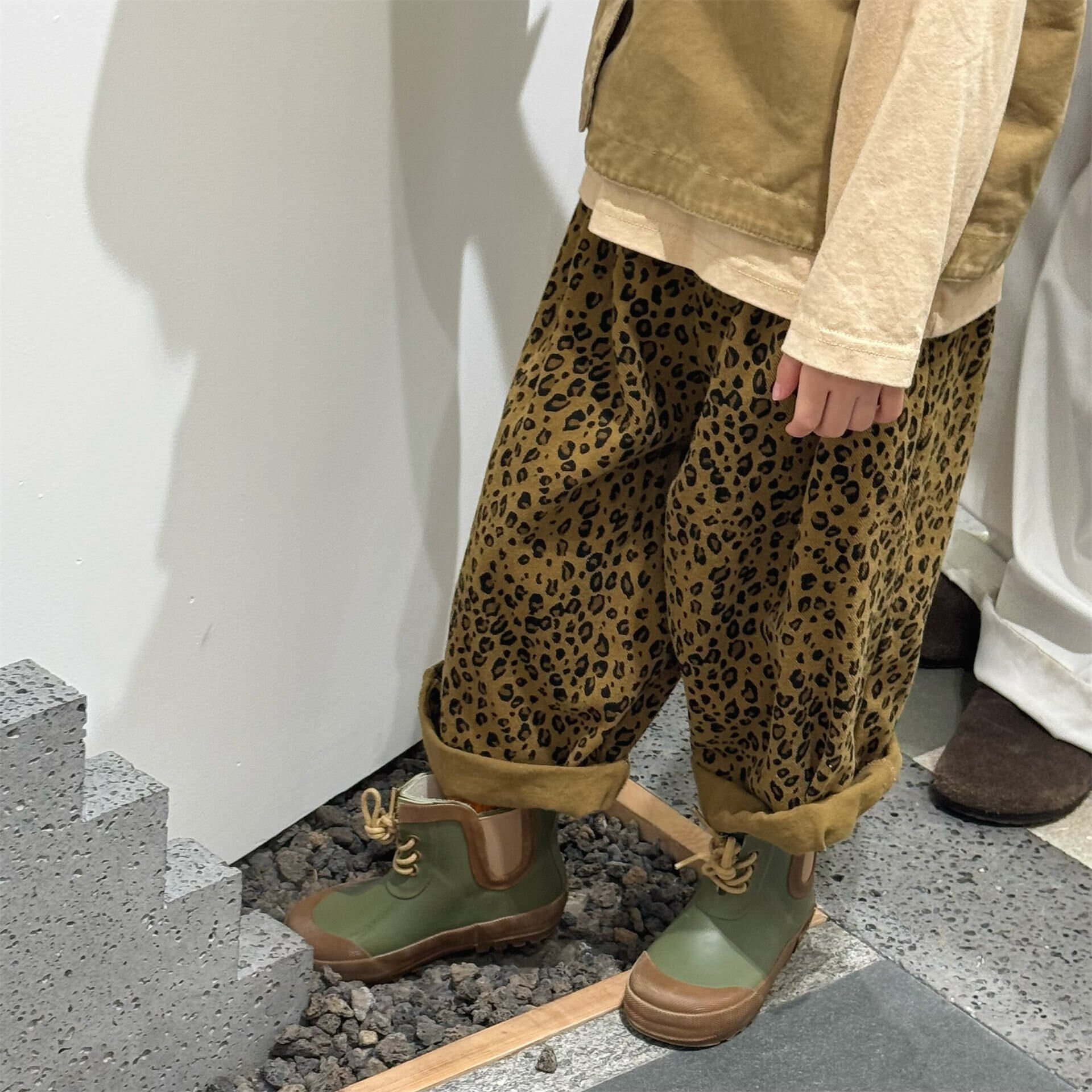 豹紋雙扣休閒褲(80-130)