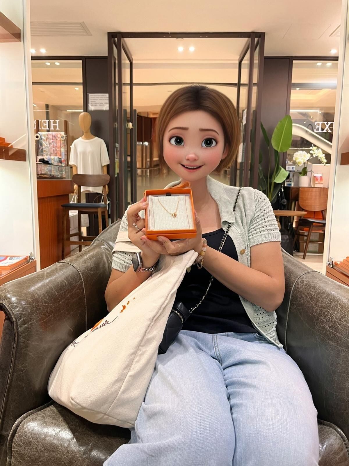 Babe 今日開心帶走 Mini Pop H 頸鏈💞  呢個新色甜美又可愛✨ 多謝妳支持HERLUXE🫶  期待下次再見～ (10/2025)