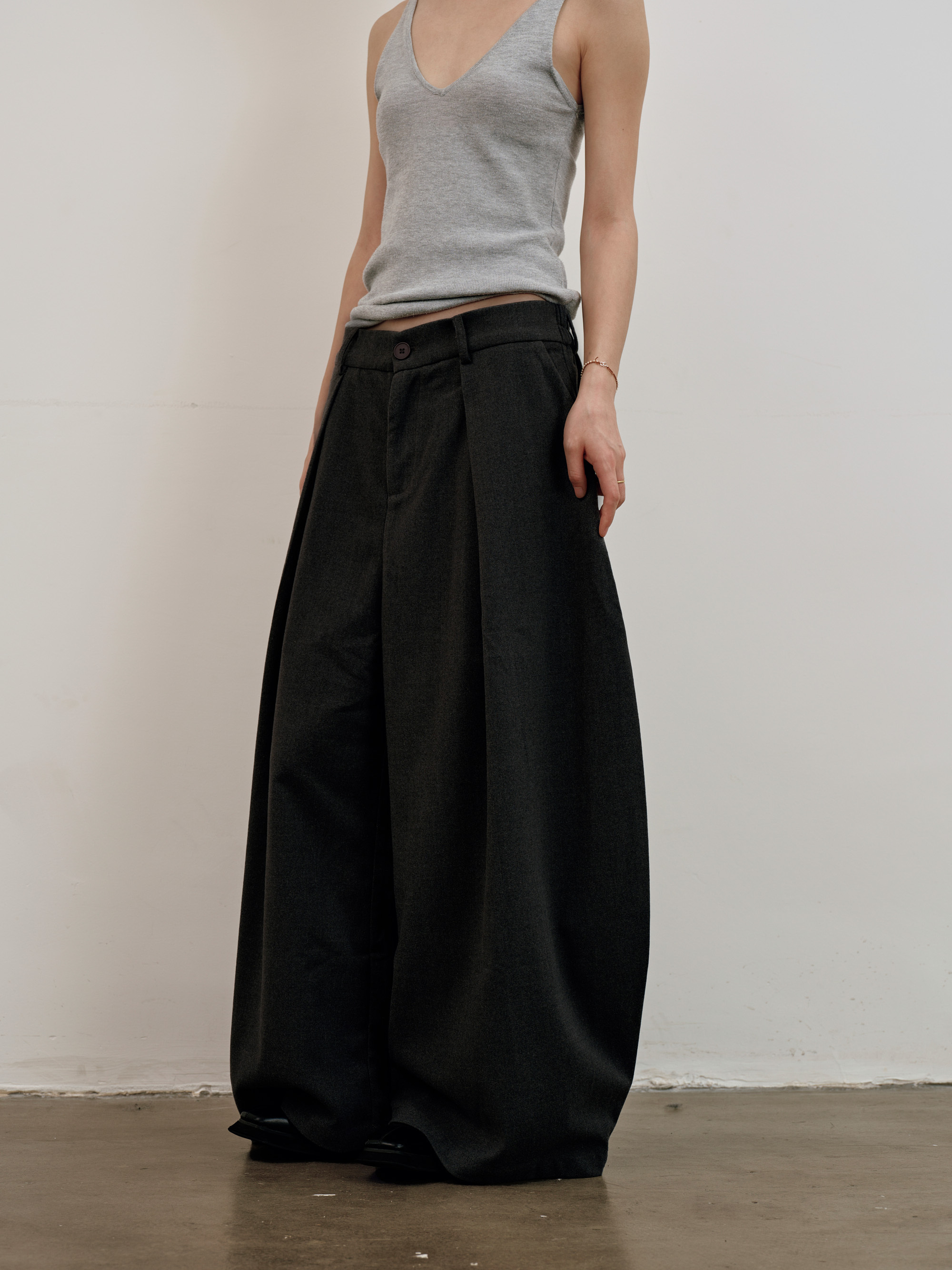 毛呢A字西裝長褲-黑