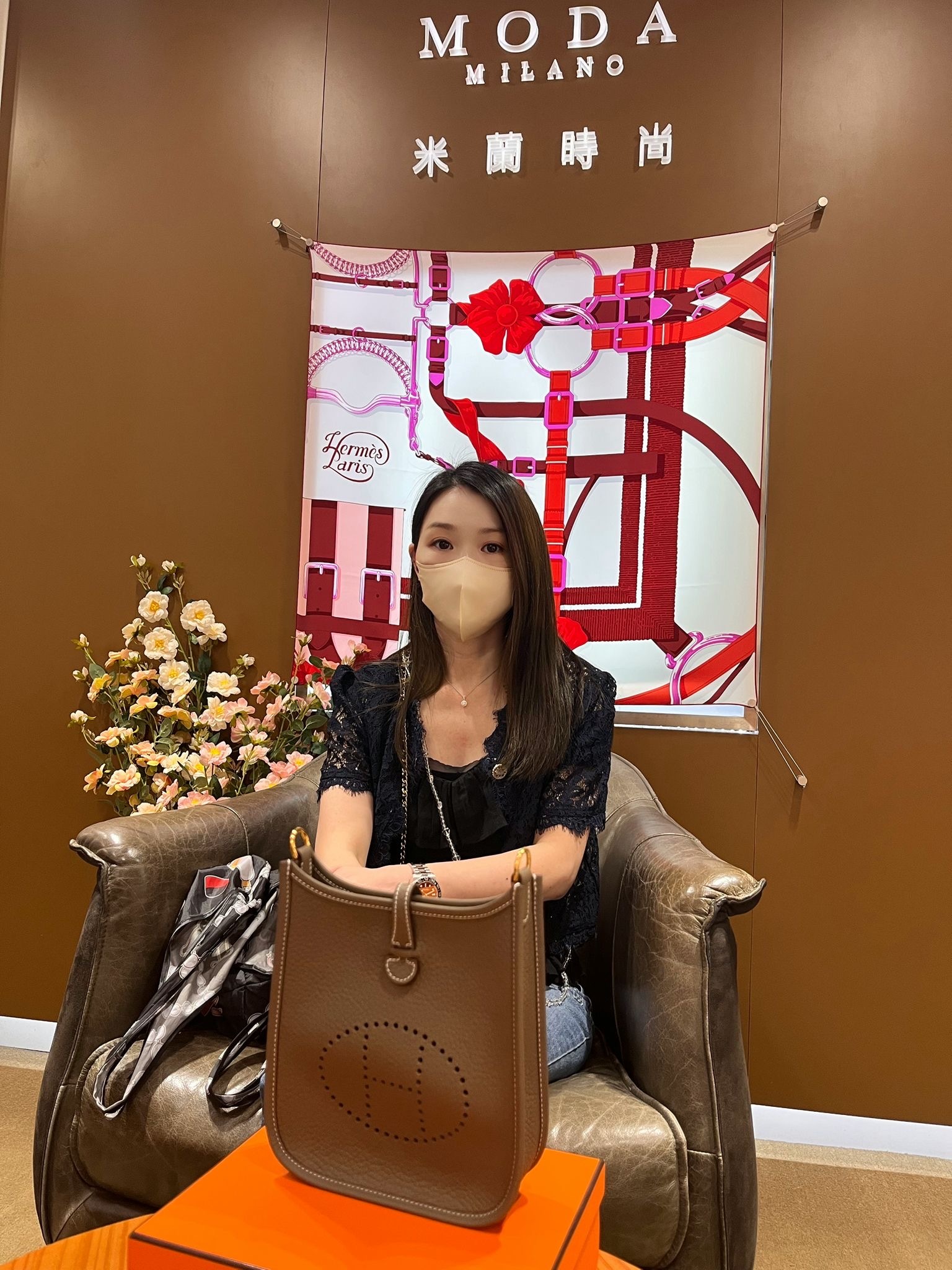 Babe 爽快抱走Mini E 大象金🫶 氣質低調又好襯日常💞  希望佢陪妳日日都開心～ 下次再幫你揾心水款💝 (9/2025)