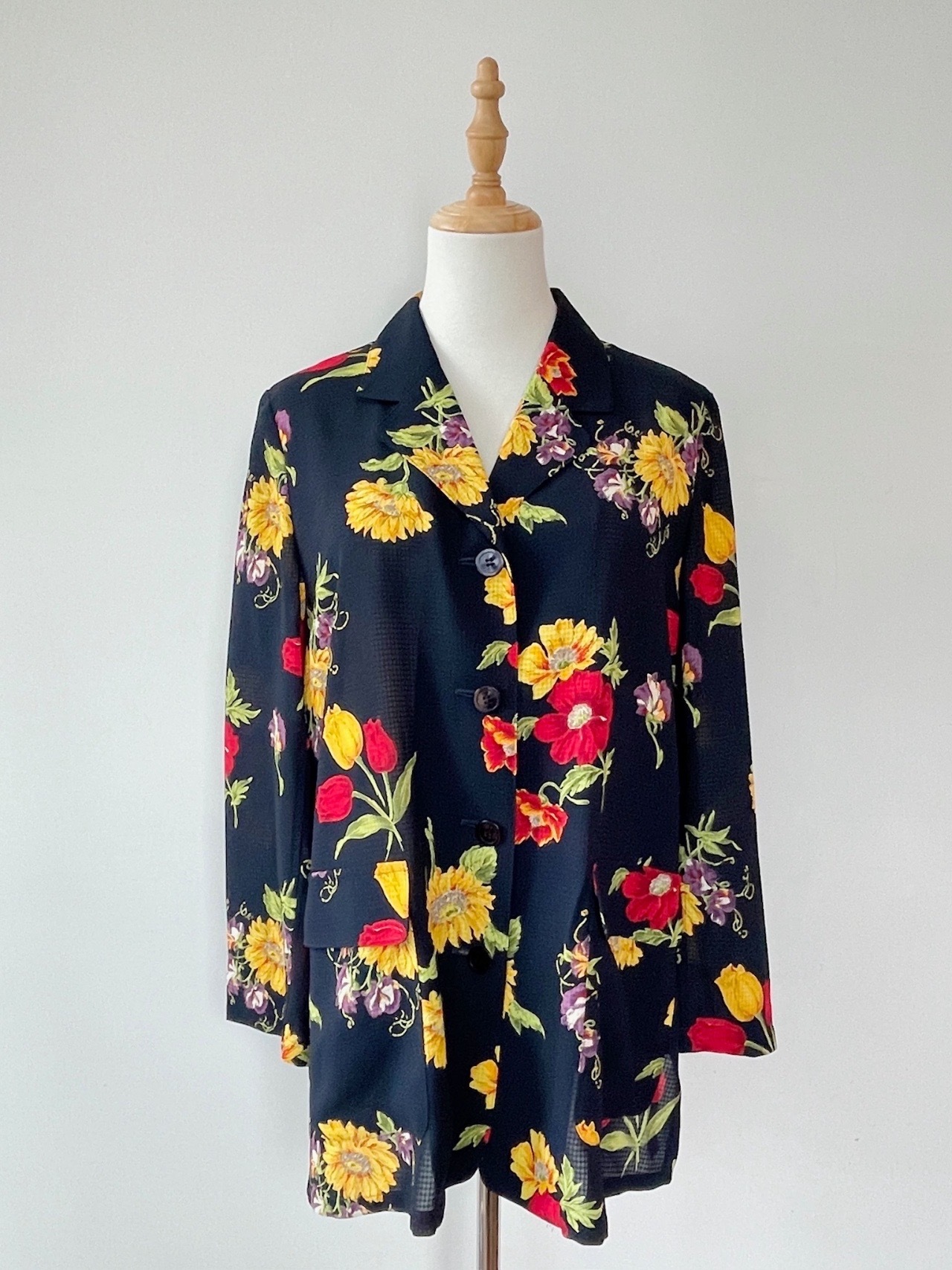 深藍黑色手繪感花奔長袖外套