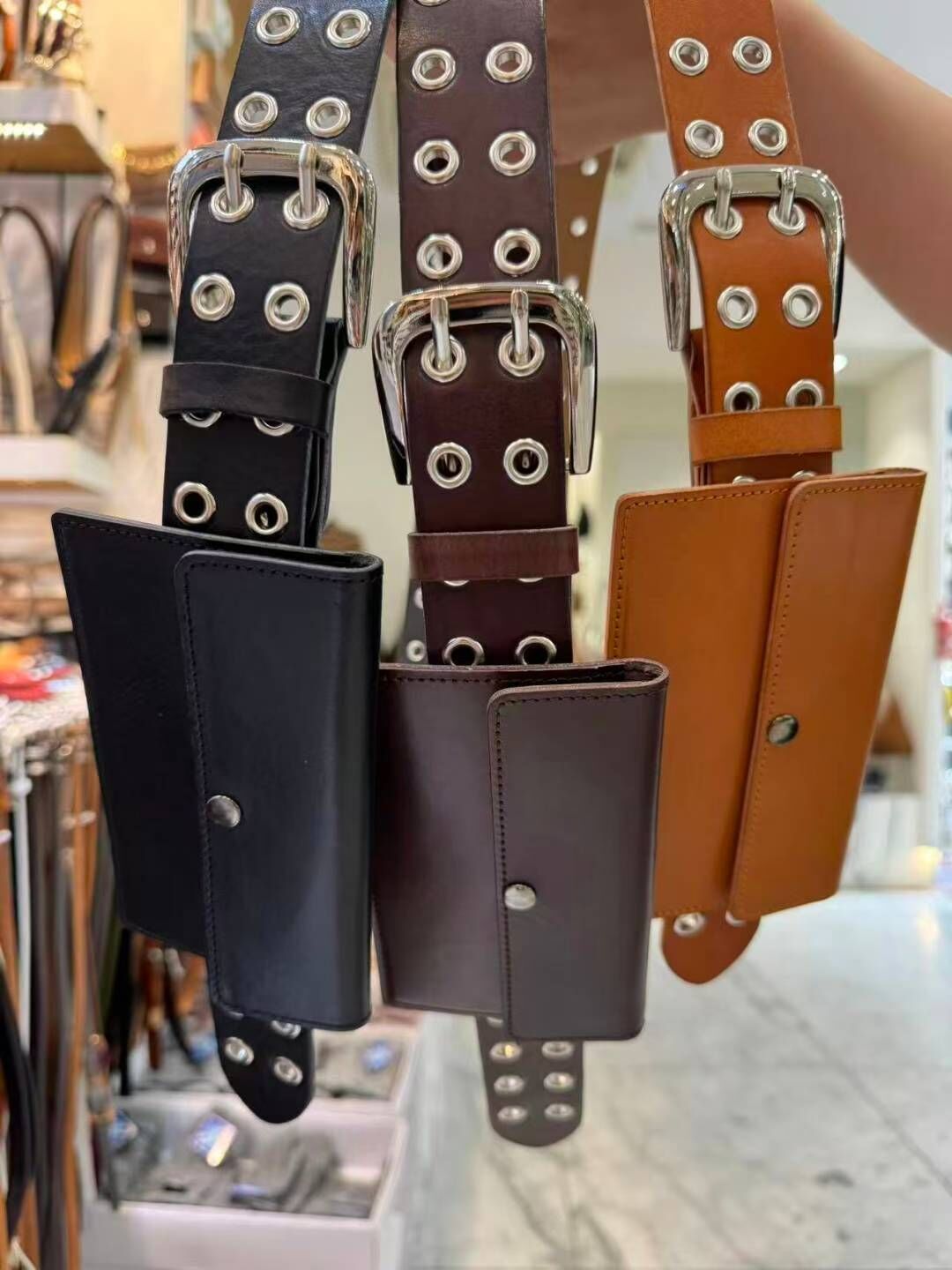 BT5113 義大利牛皮雙拍洞大包腰帶