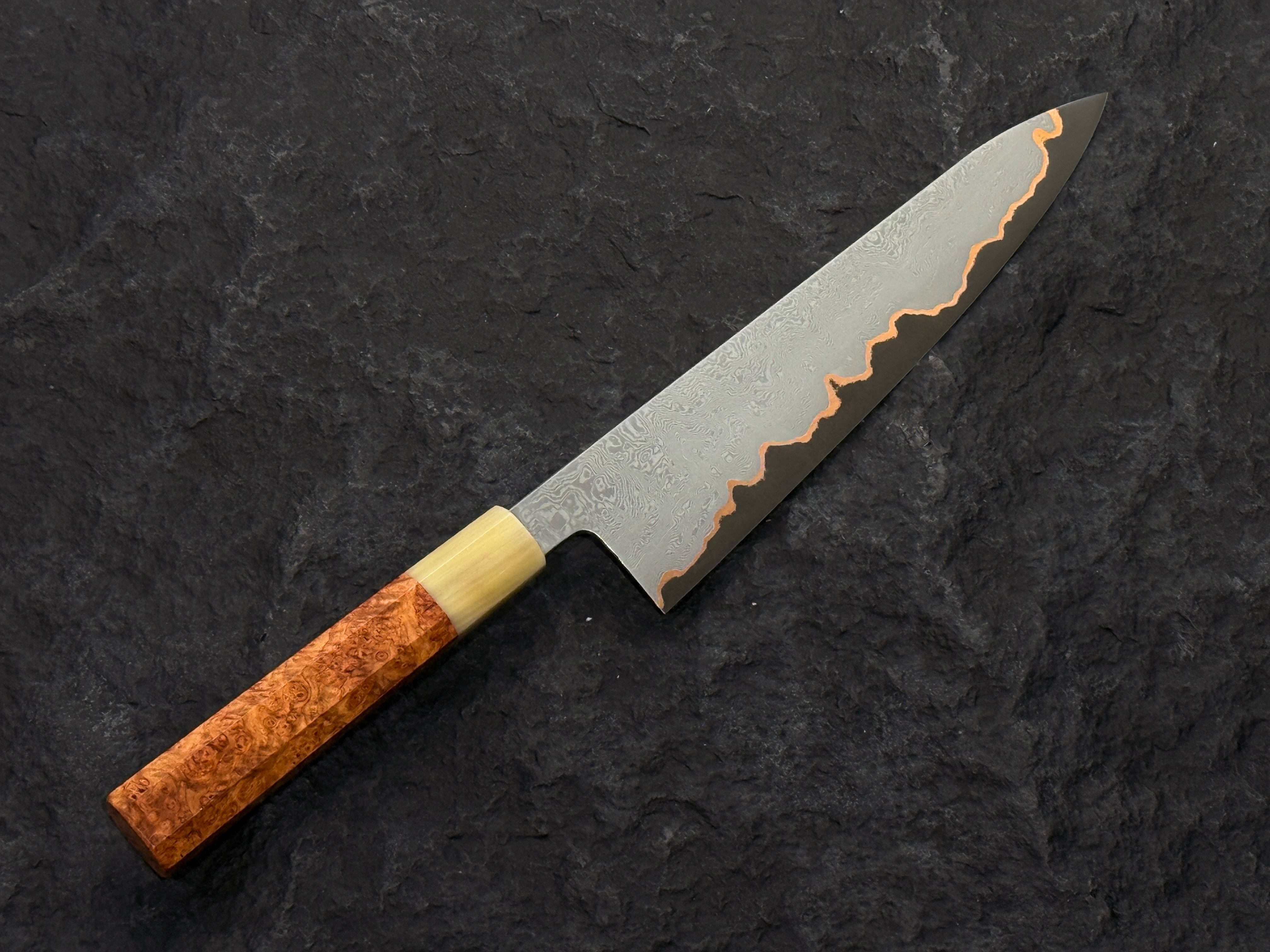 匠魂 Apex Ultra 不鏽大馬士革鋼外層 牛刀