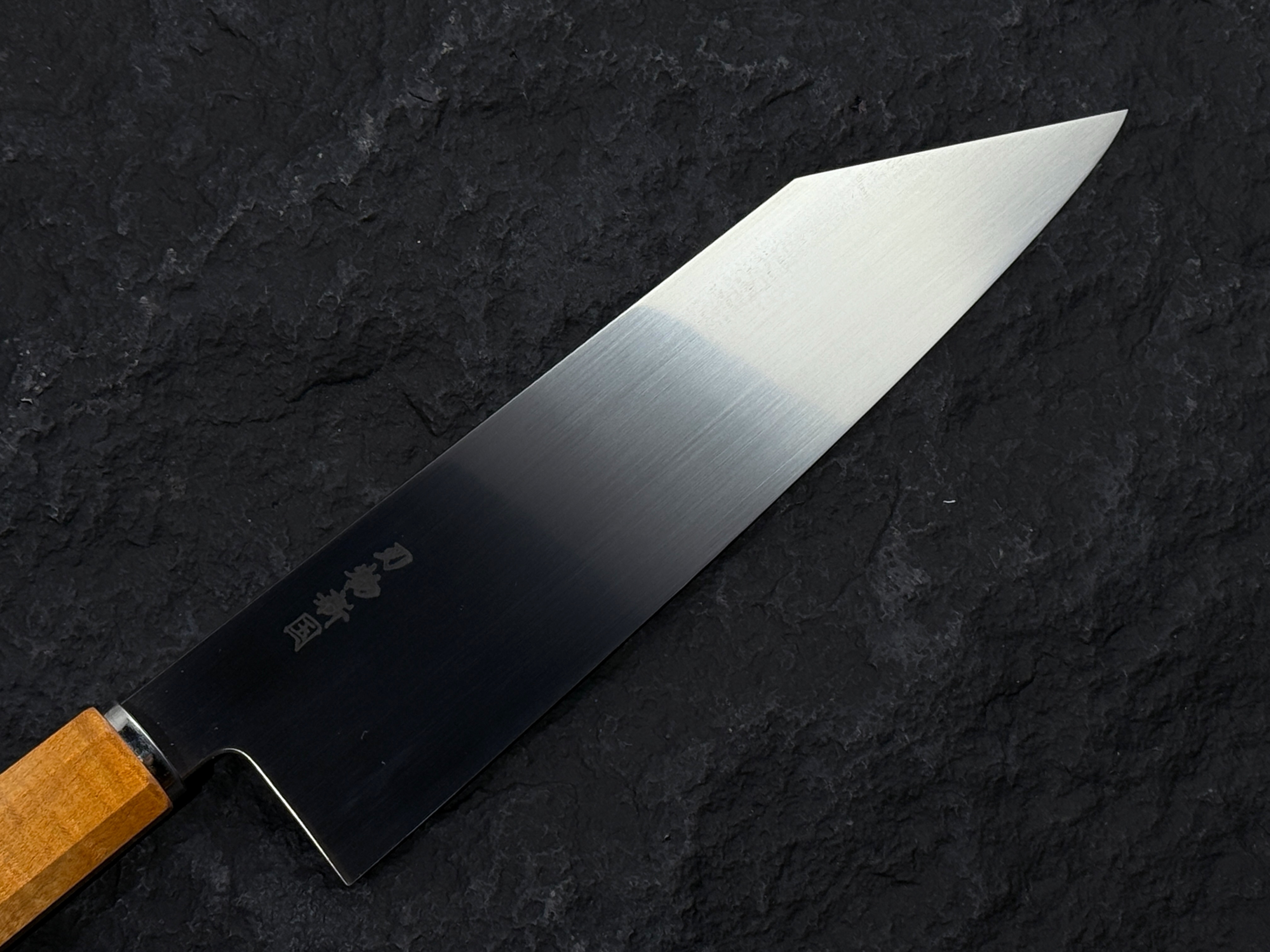 新国作 CPM-MagnaCut 切付牛刀