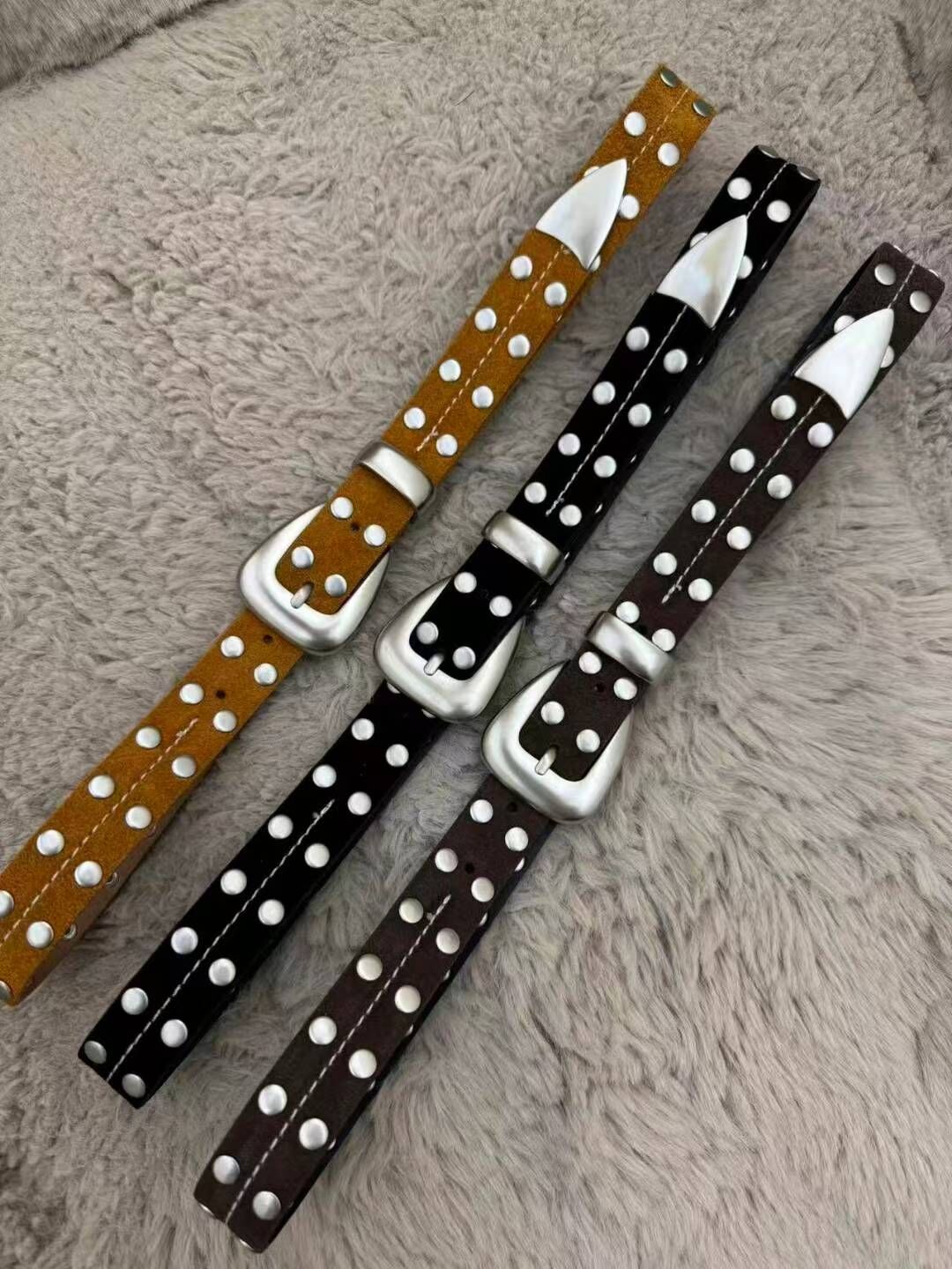 BT5119 義大利牛皮麂皮雙排釘皮帶