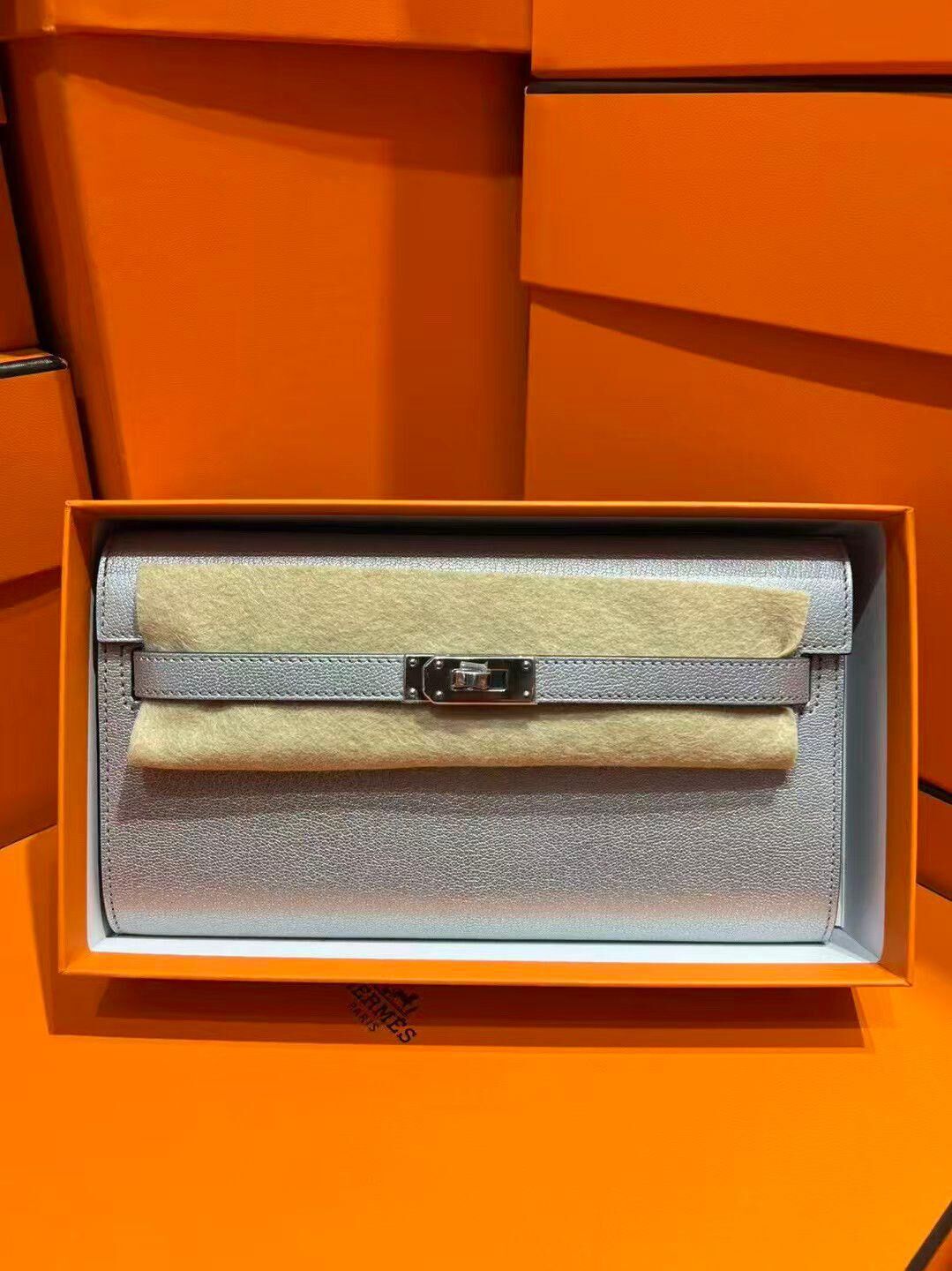 Kelly to go  05 argent ck chevre K