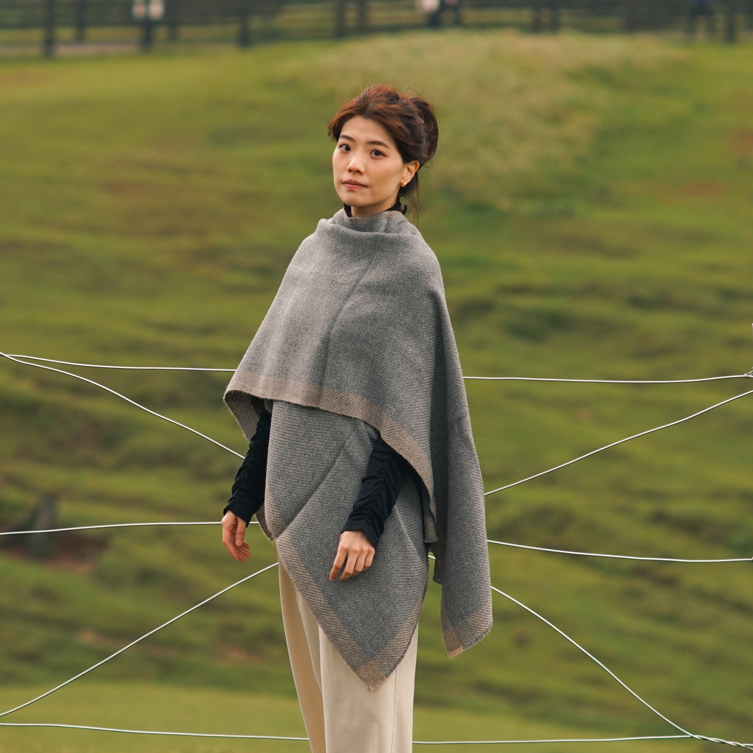 【限量】安地斯羊駝斗篷｜岩灰｜秘魯