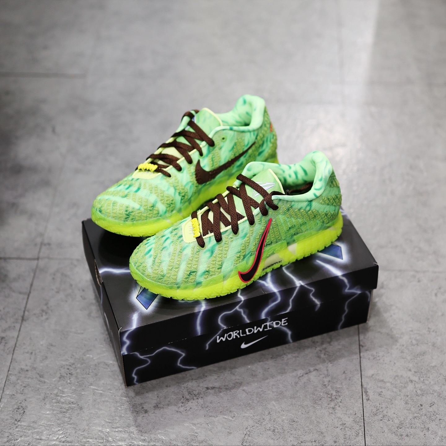 Nike Ja 3 ”Spooky Season“ 萬聖節限定青蜂俠 hv9924-700