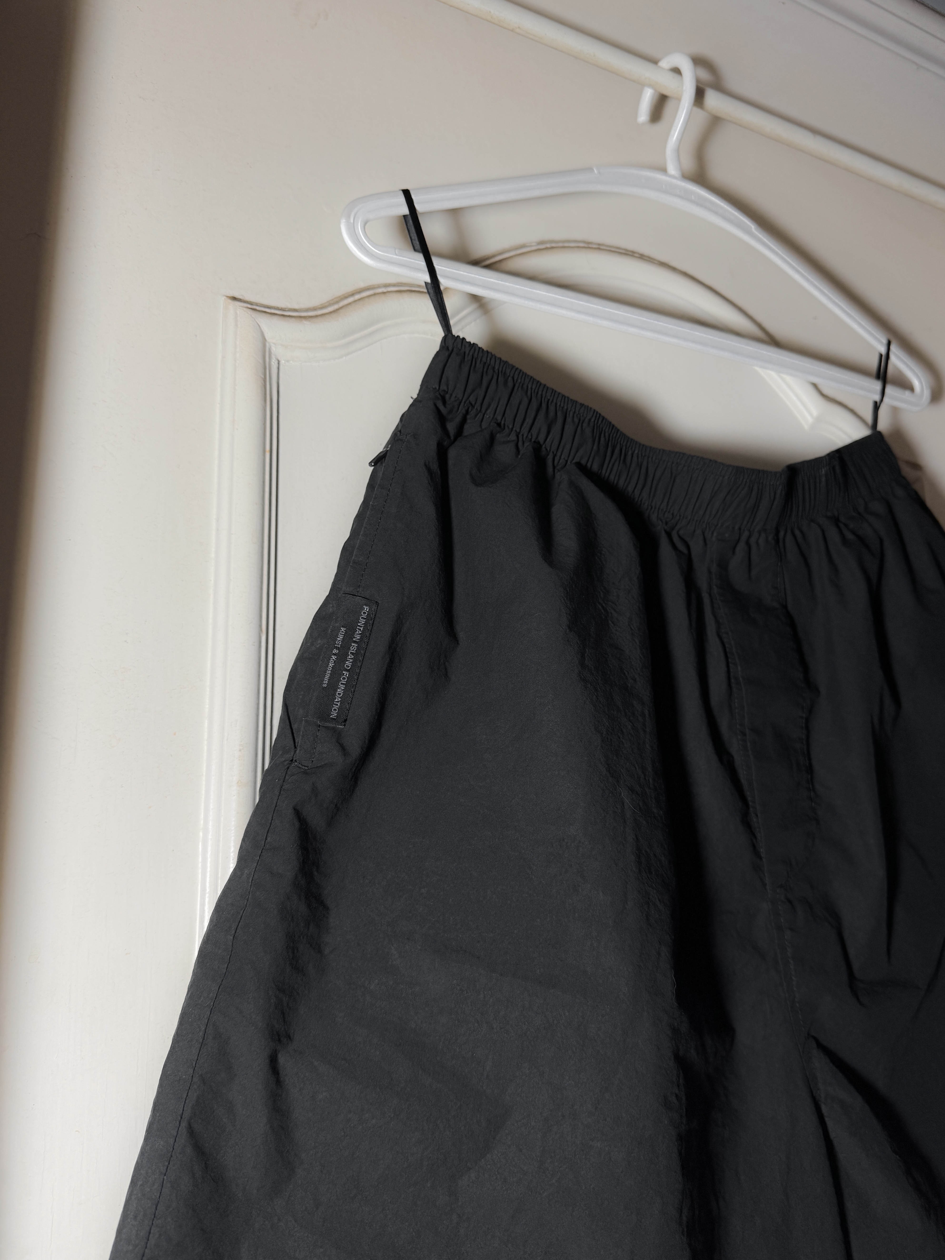 Fountain Island Foundation｜F12 (Black)