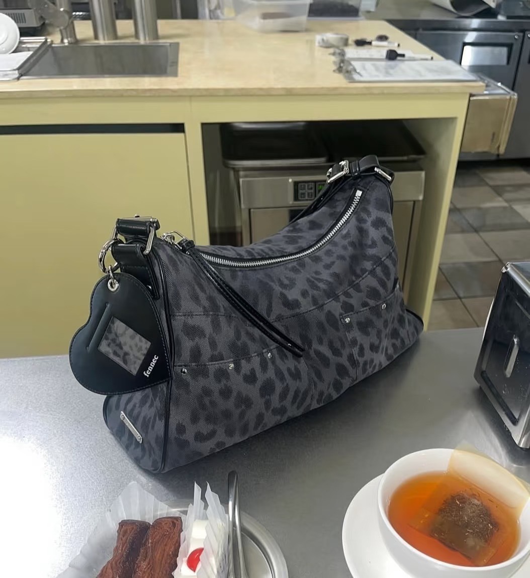 Fennec BASH BAG 豹紋腋下包 肩背包 斜背包 多用包