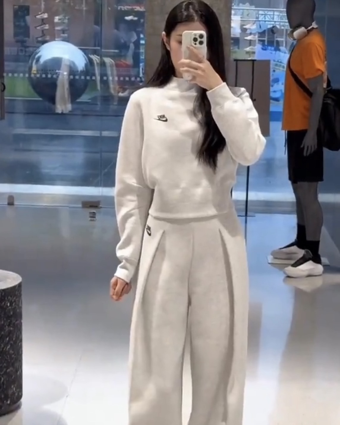 <腿比命還長>NIKE Sportswear Tech Fleece 太空 皺褶 套裝 大學T 棉褲 2色