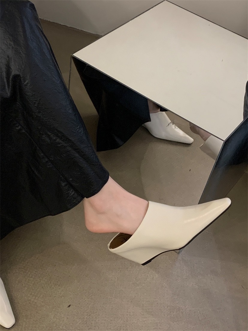 No.963 楔型尖頭鞋