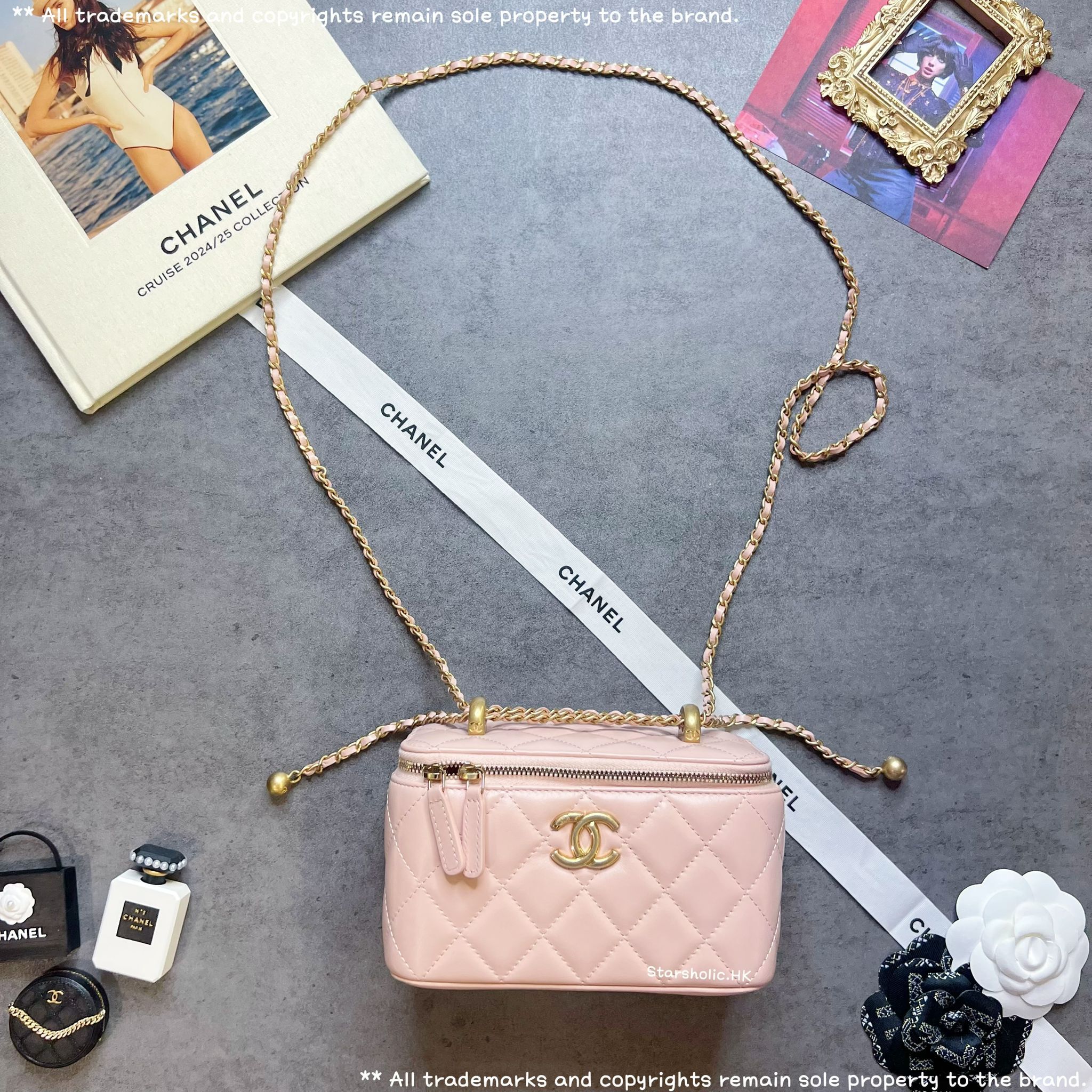 「SOLD」 CHANEL Seasonal 雙金珠長盒子