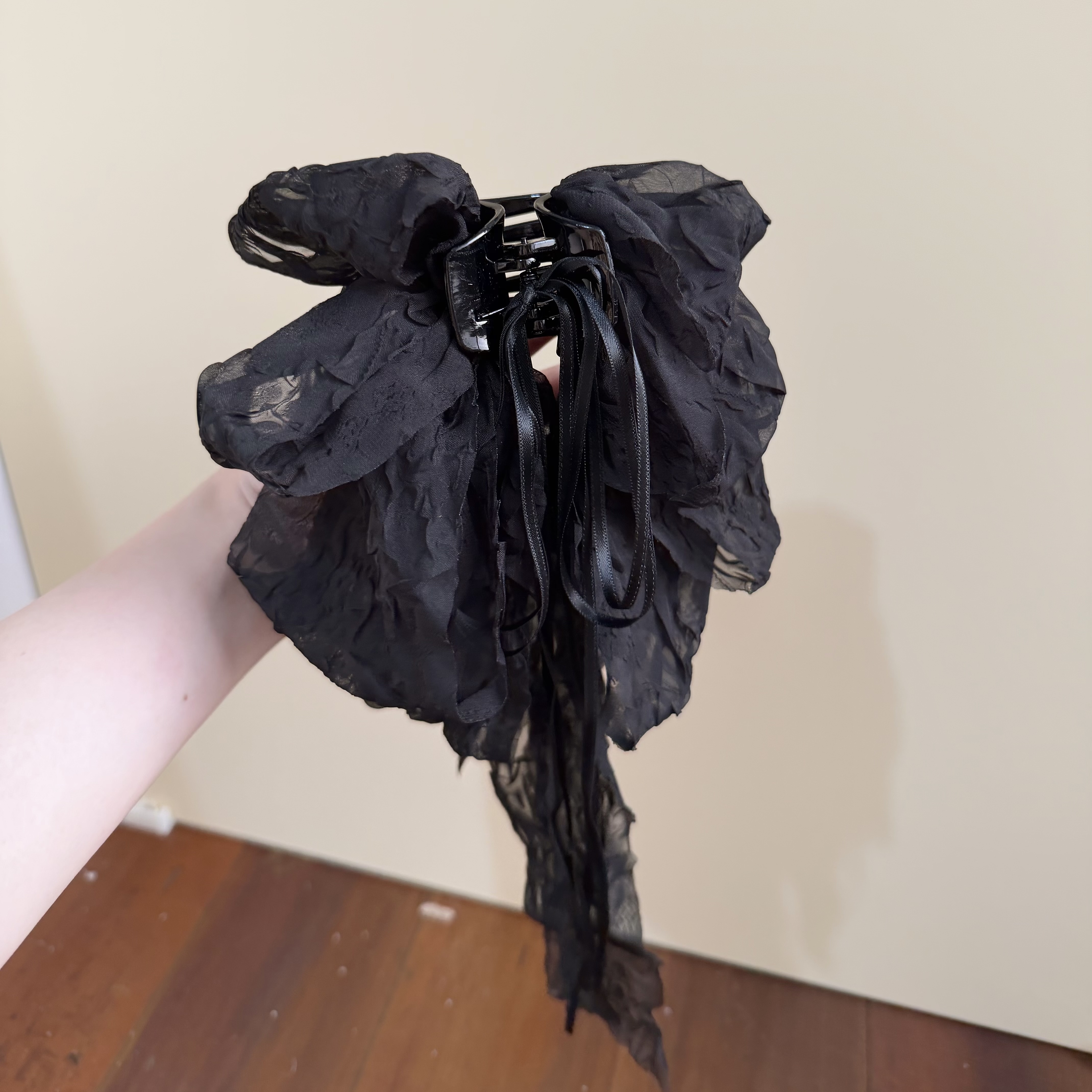 Z209壓紋緞帶蝴蝶結半頭鯊魚夾