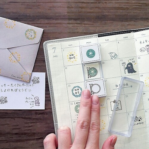 日本KUTSUWA．Hancoco slide 滑蓋式重疊浸透印章 共十款