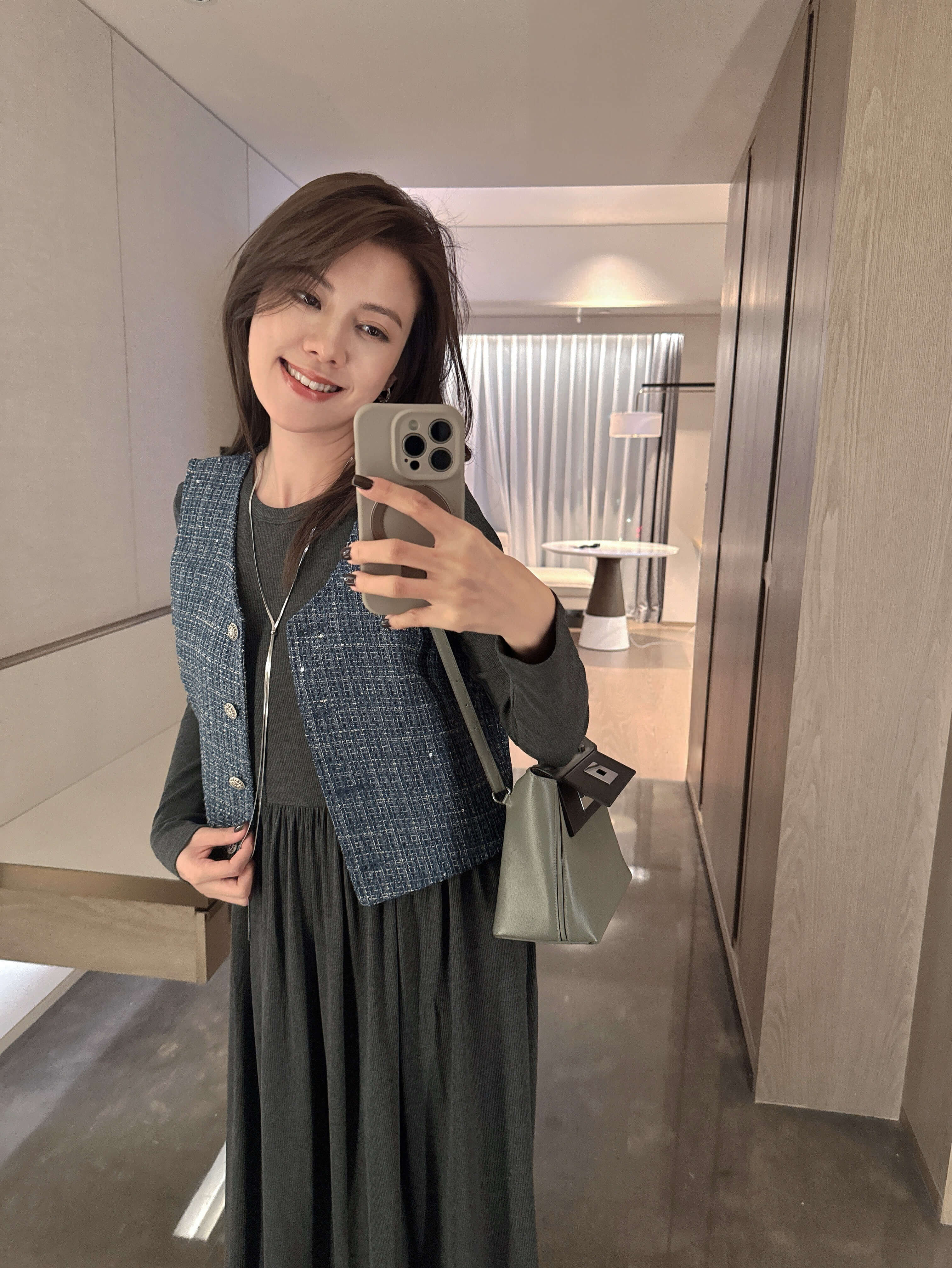 Plaid Tweed Sequins Crop Vest_JK2512L10