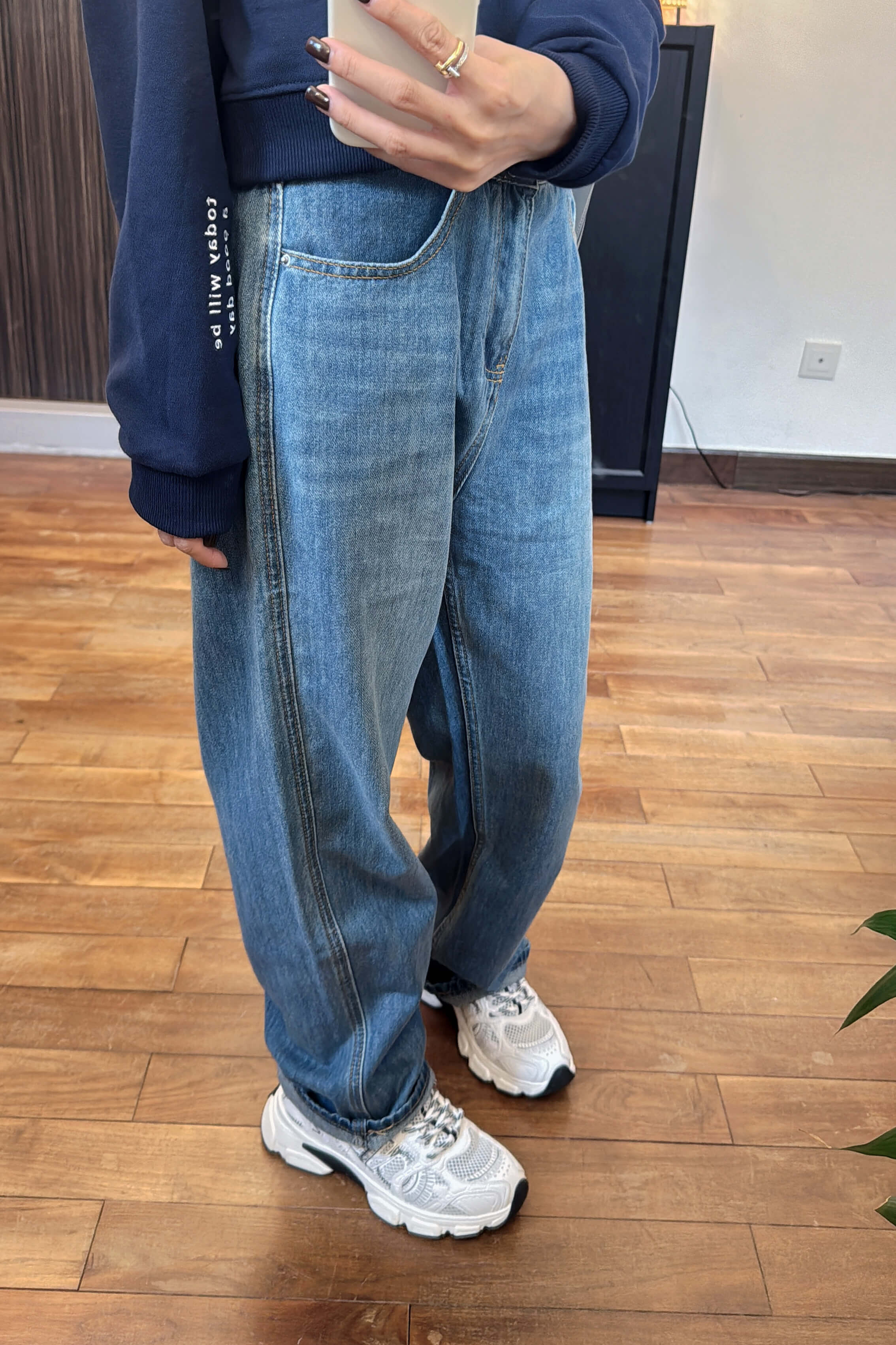 High-Rise Straight-Leg Organic Jeans_JE2511L06