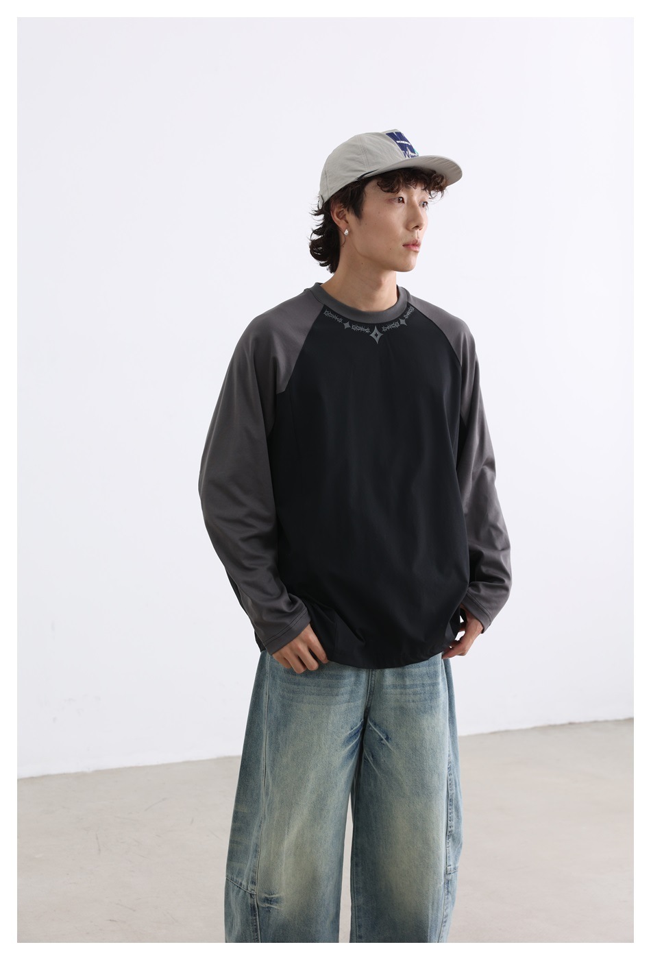 11M19 幾何印花撞色拼接落肩上衣 三色