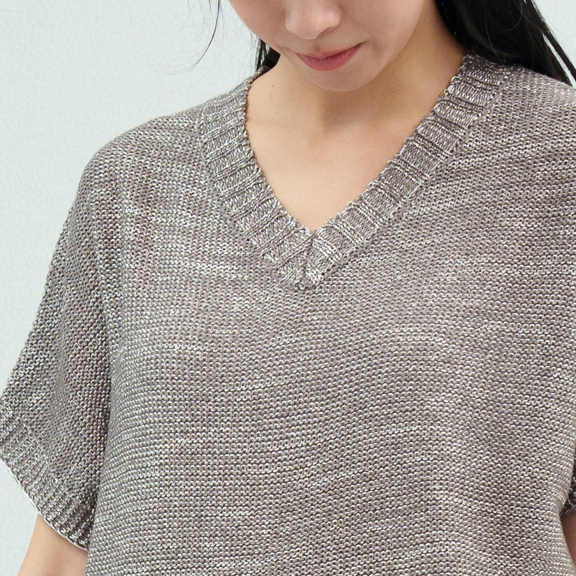 V領亮光紗編織設計針織上衣