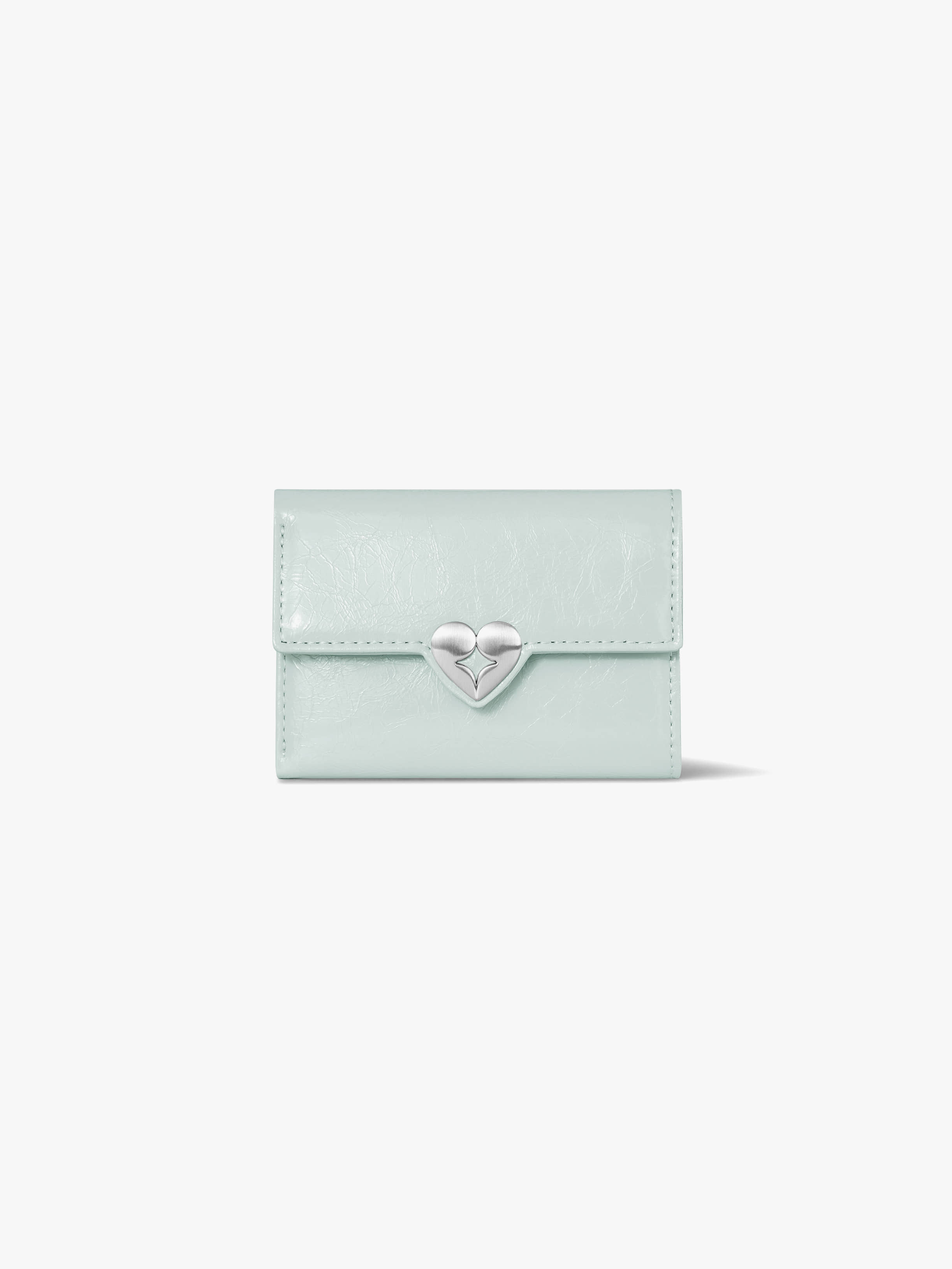 fennec - hearty flap wallet (pale mint)