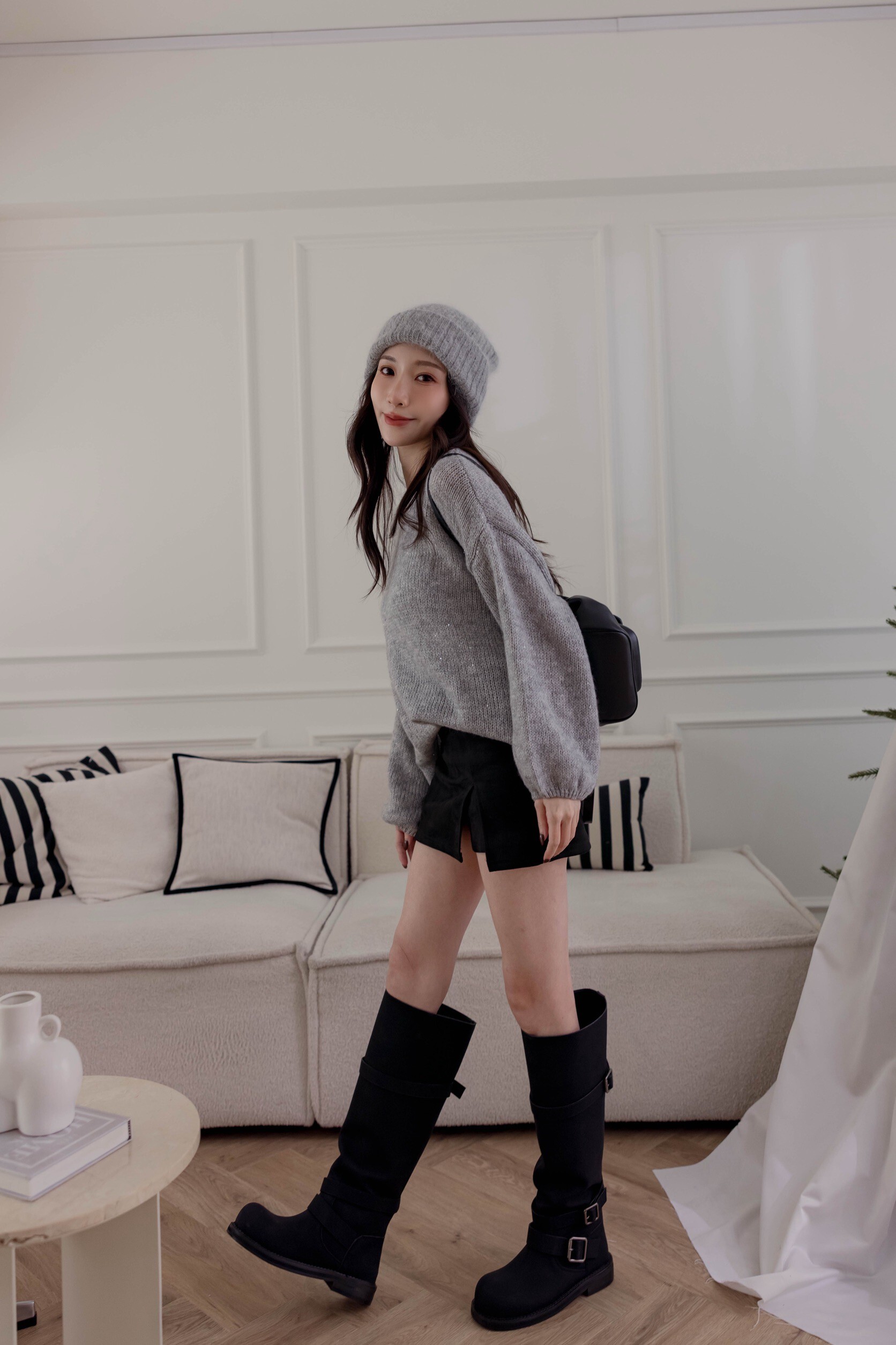 （現貨）#AE58 美美噠亮片澎袖毛衣(紅/黑/灰/杏/白)