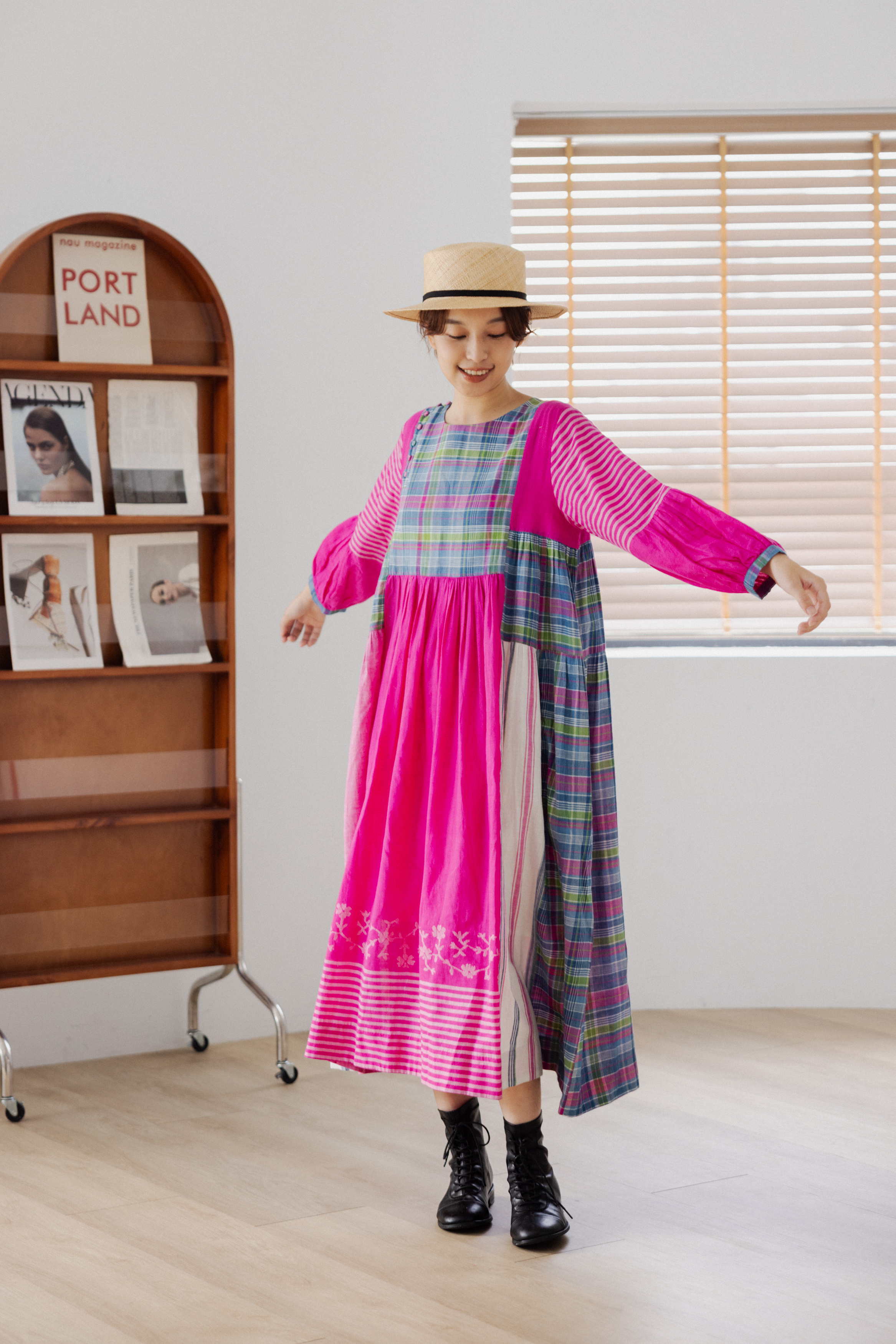 【karnam】圓領桃紅色格紋長洋裝