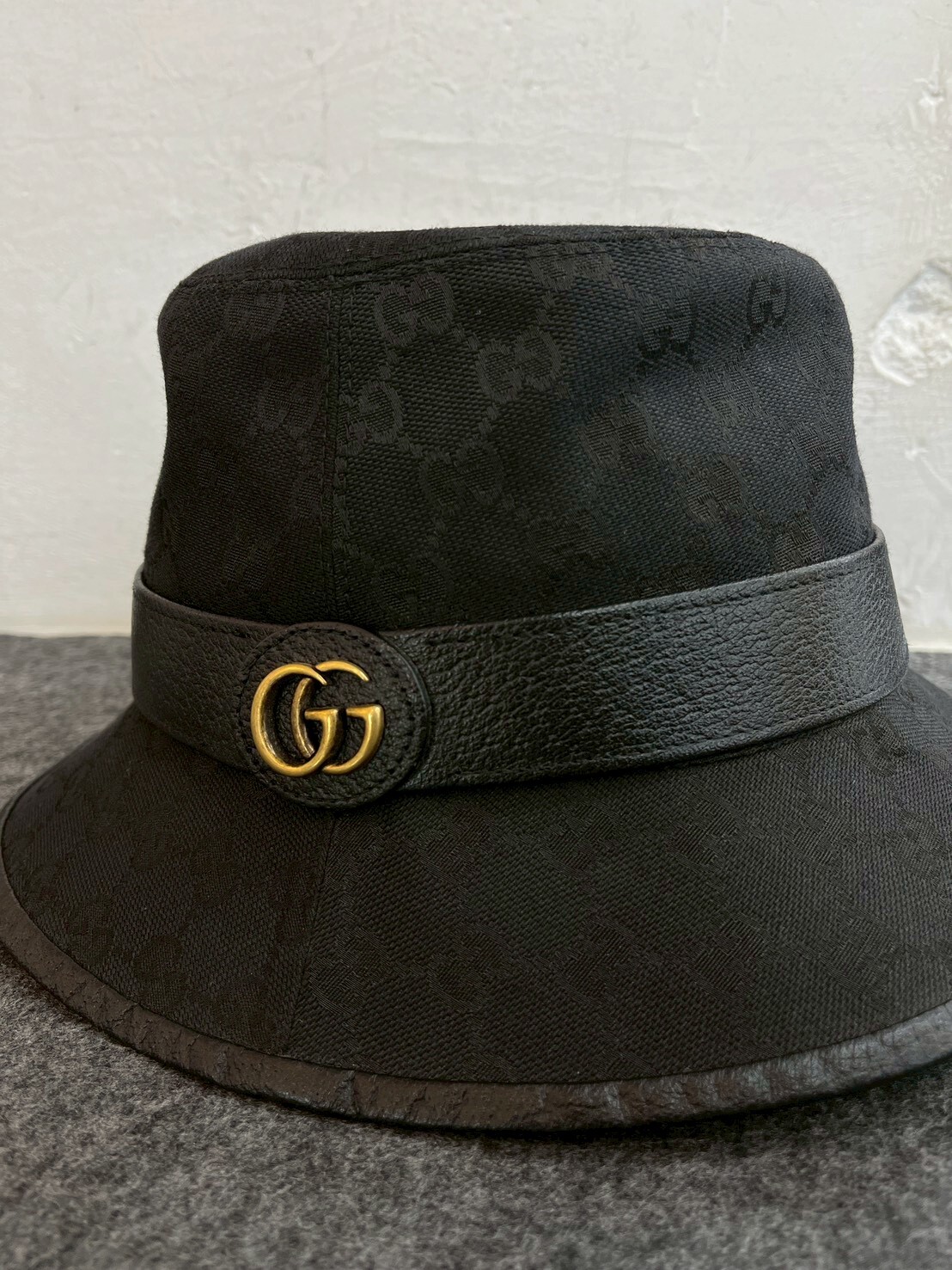 GUCCI canvas bucket hat SIZE M
