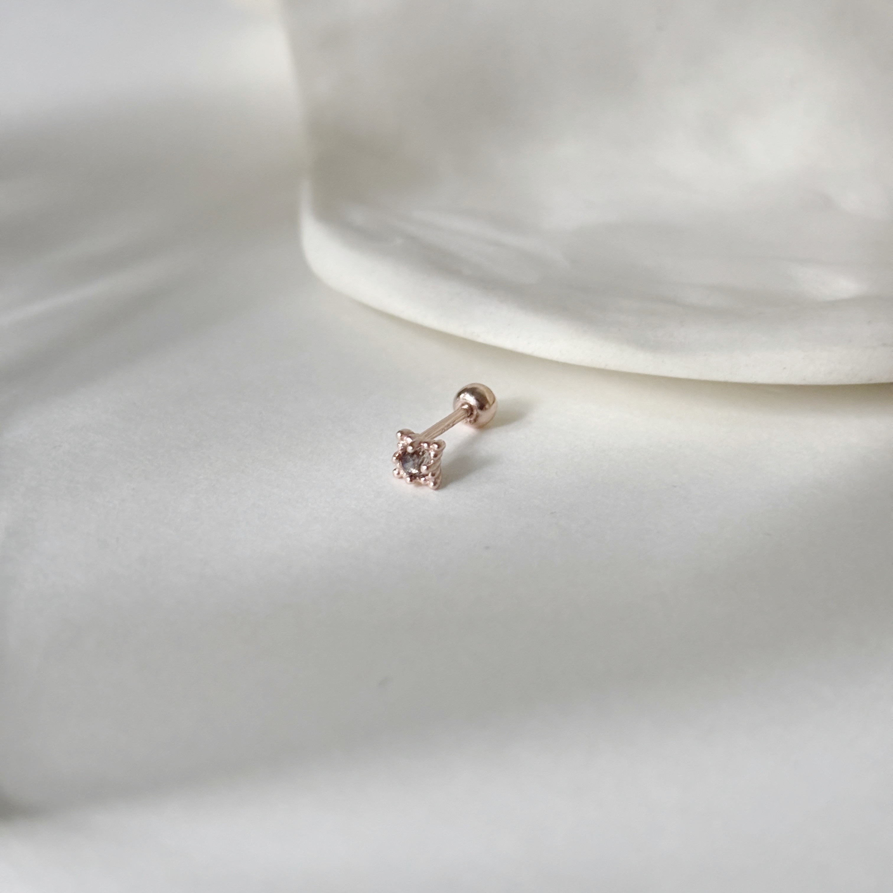 小星菱棕月光石轉珠耳環