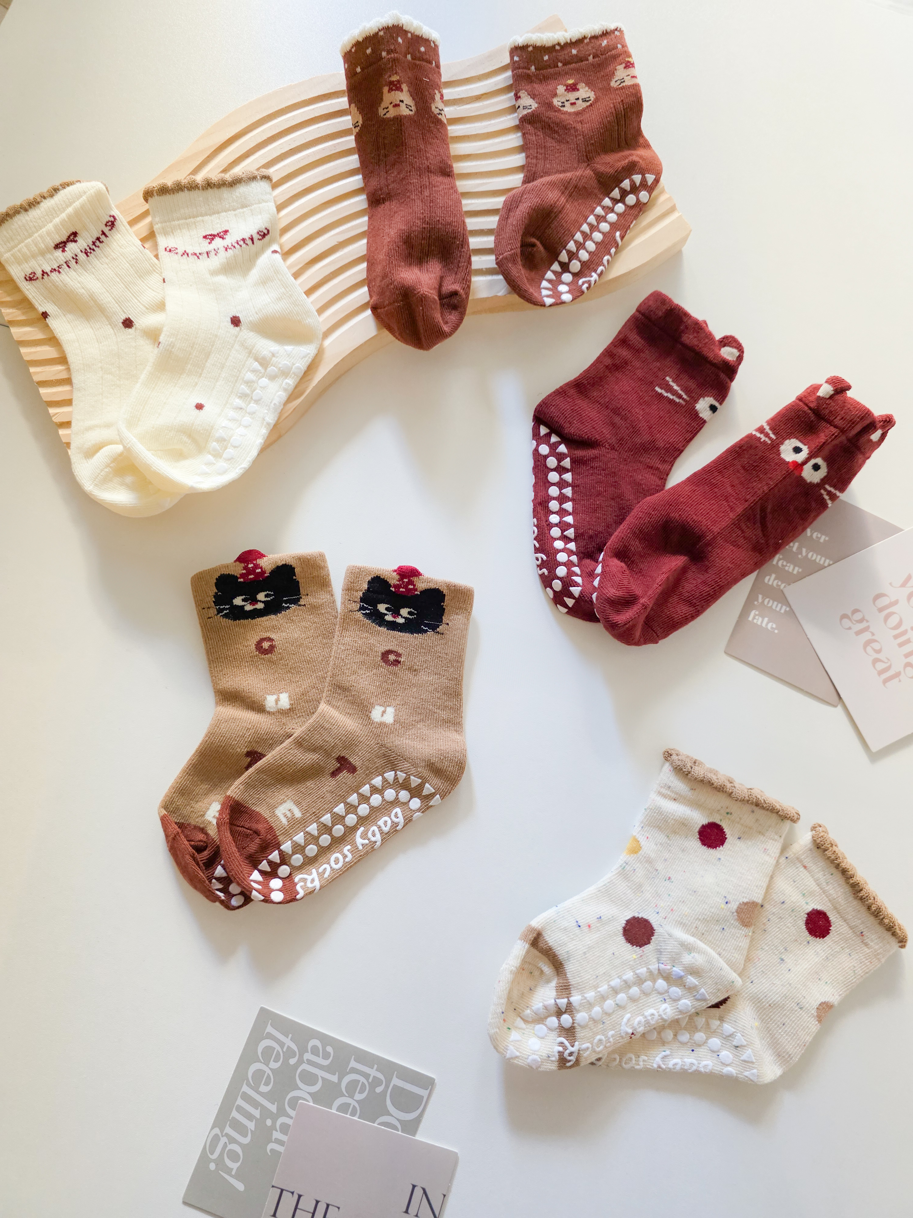棕紅派對貓 短筒襪5双組