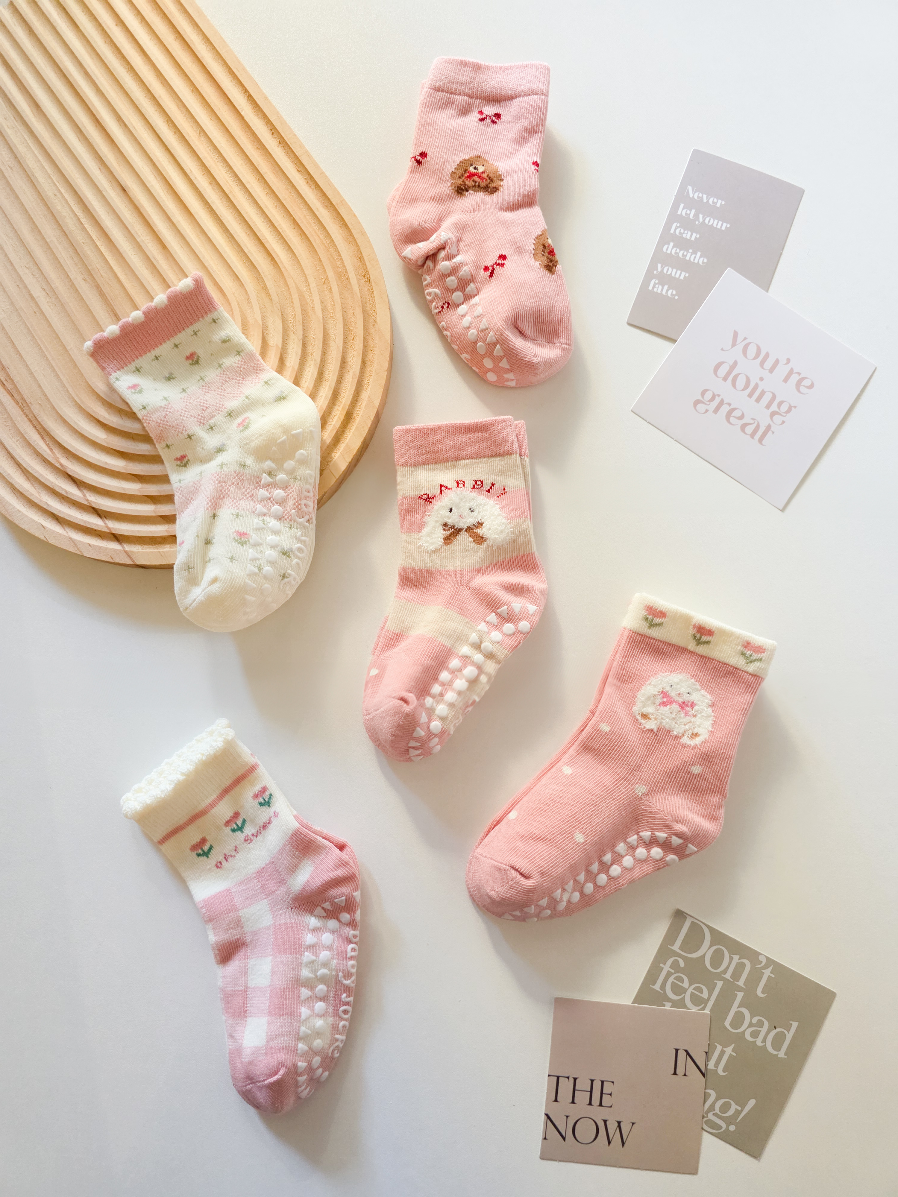 嫩粉兔兔碎花 短筒襪5双組