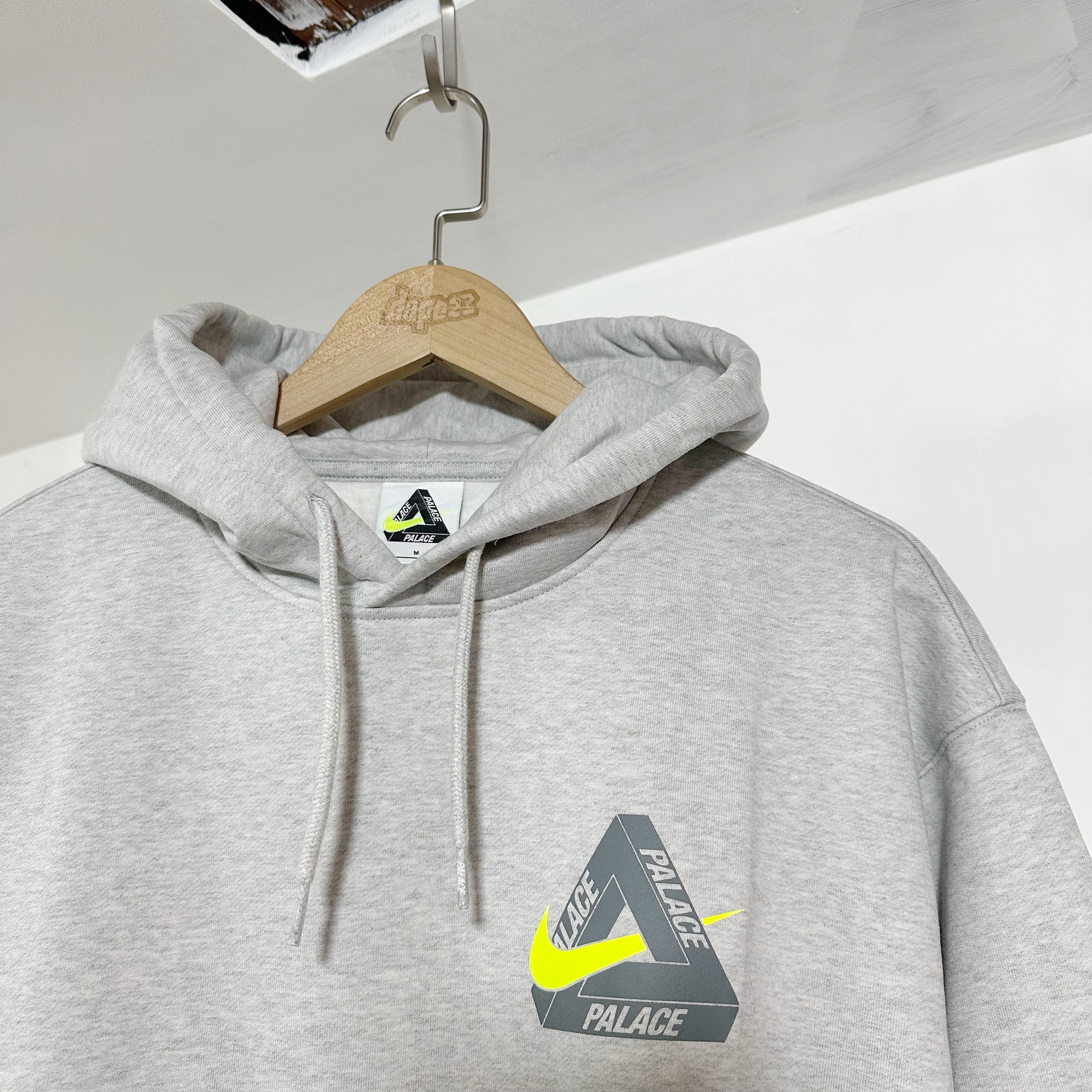 Palace x Nike Tri Swoosh Hoodie 聯名兩色現貨Color：Grey Marl