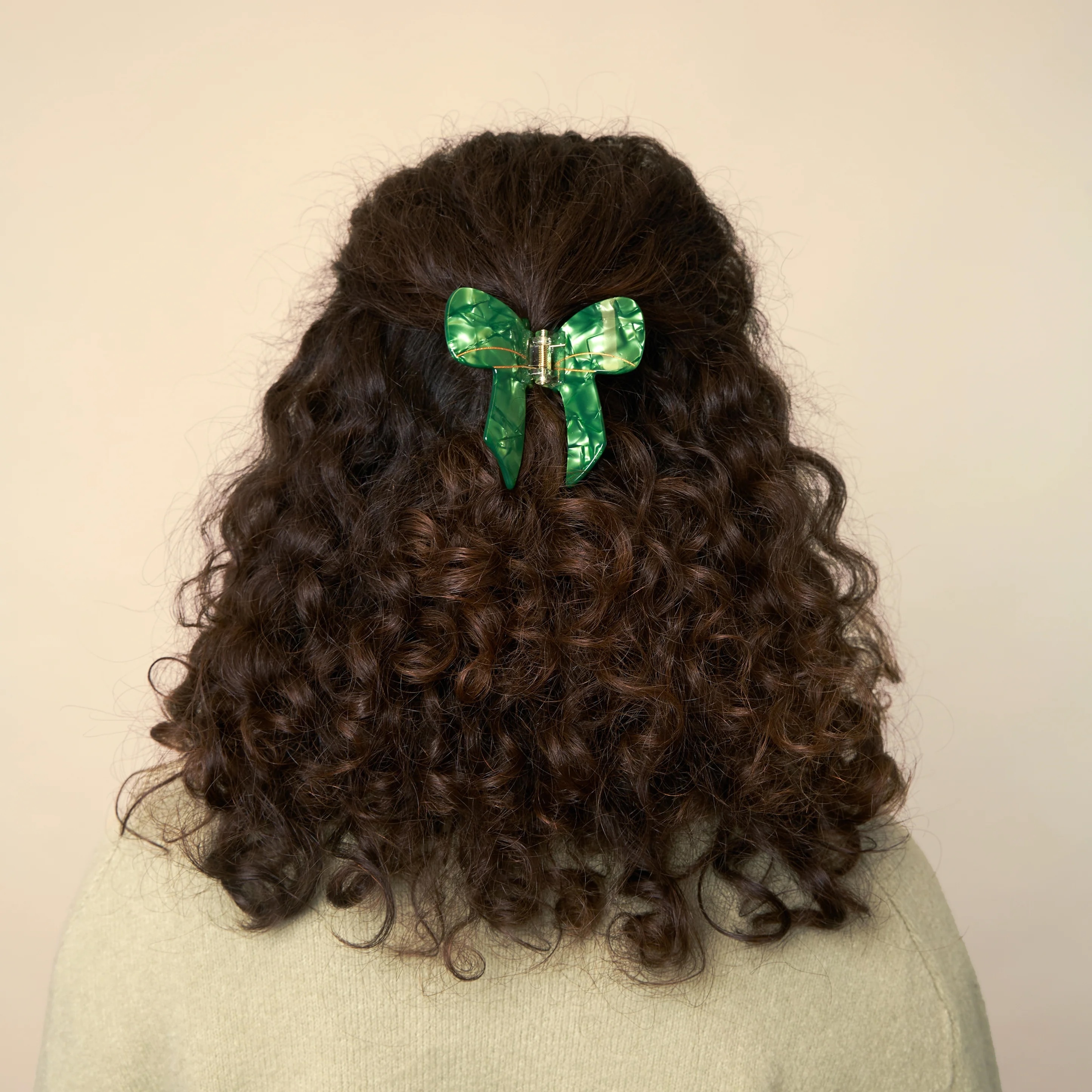 GREEN RIBBON HAIR CLAW｜Coucou Suzette