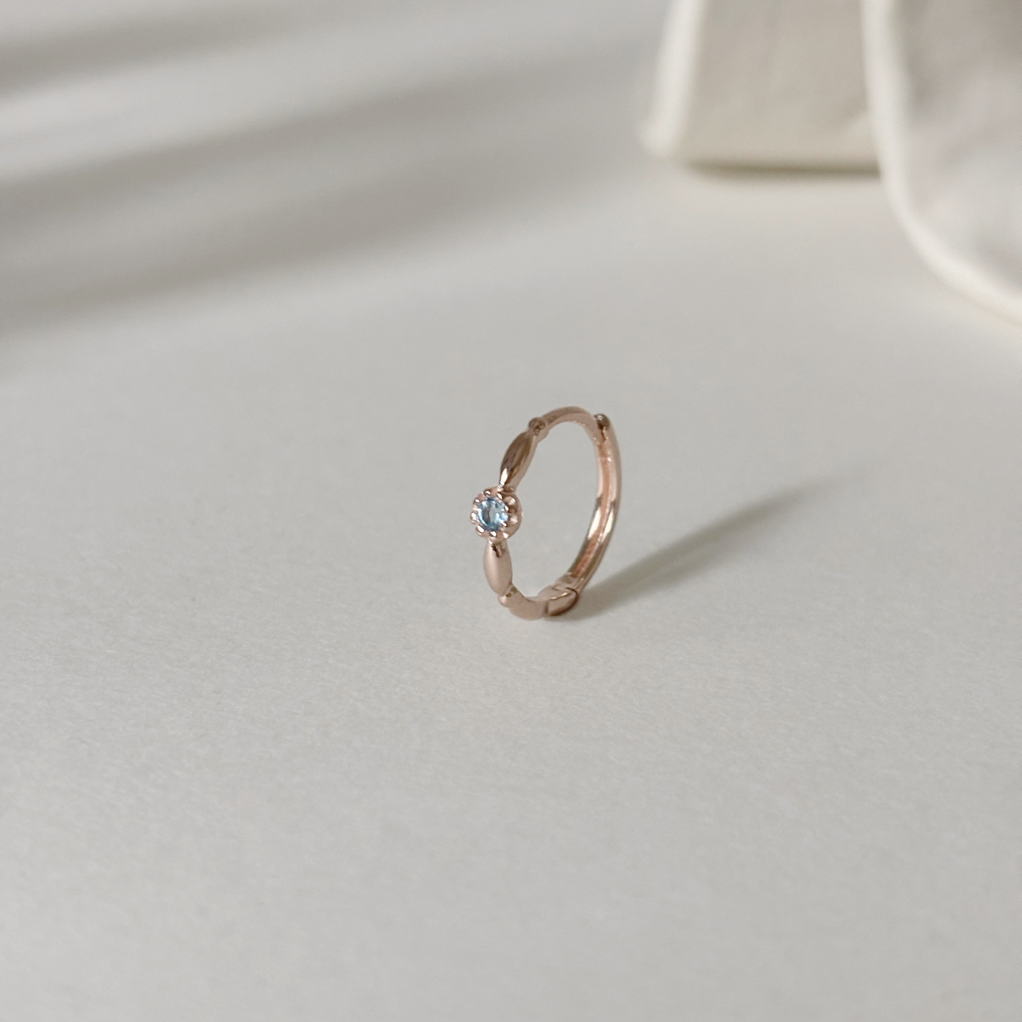 米粒蛋糕托帕石耳圈