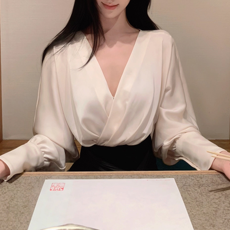 御姐風 V領綁帶收腰上衣