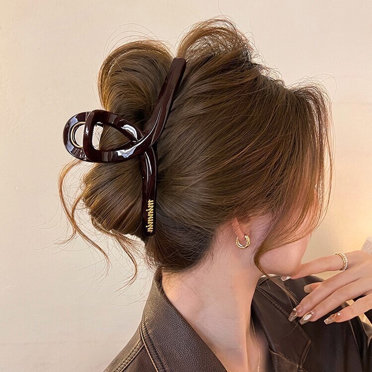 Z388 14公分大款字母鯊魚夾