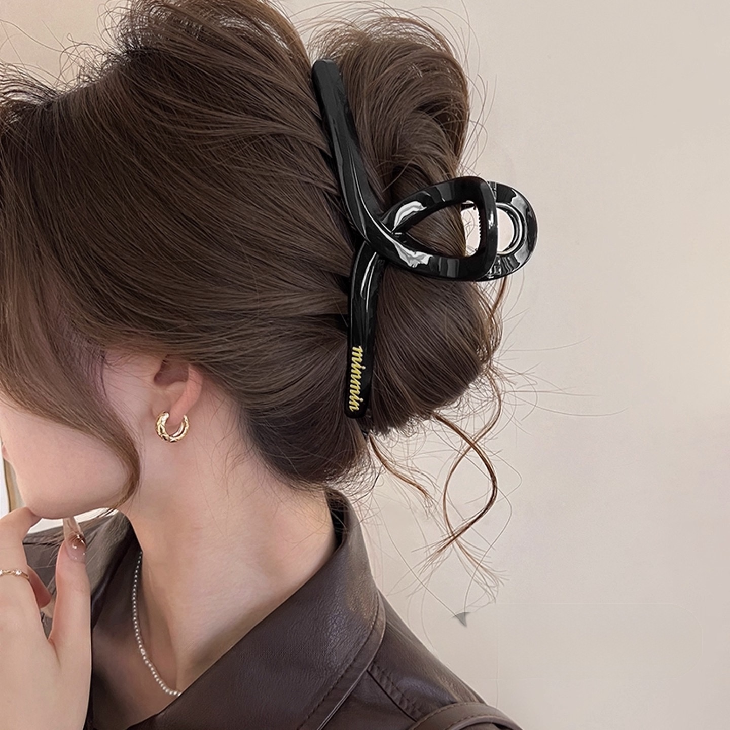 Z388 14公分大款字母鯊魚夾