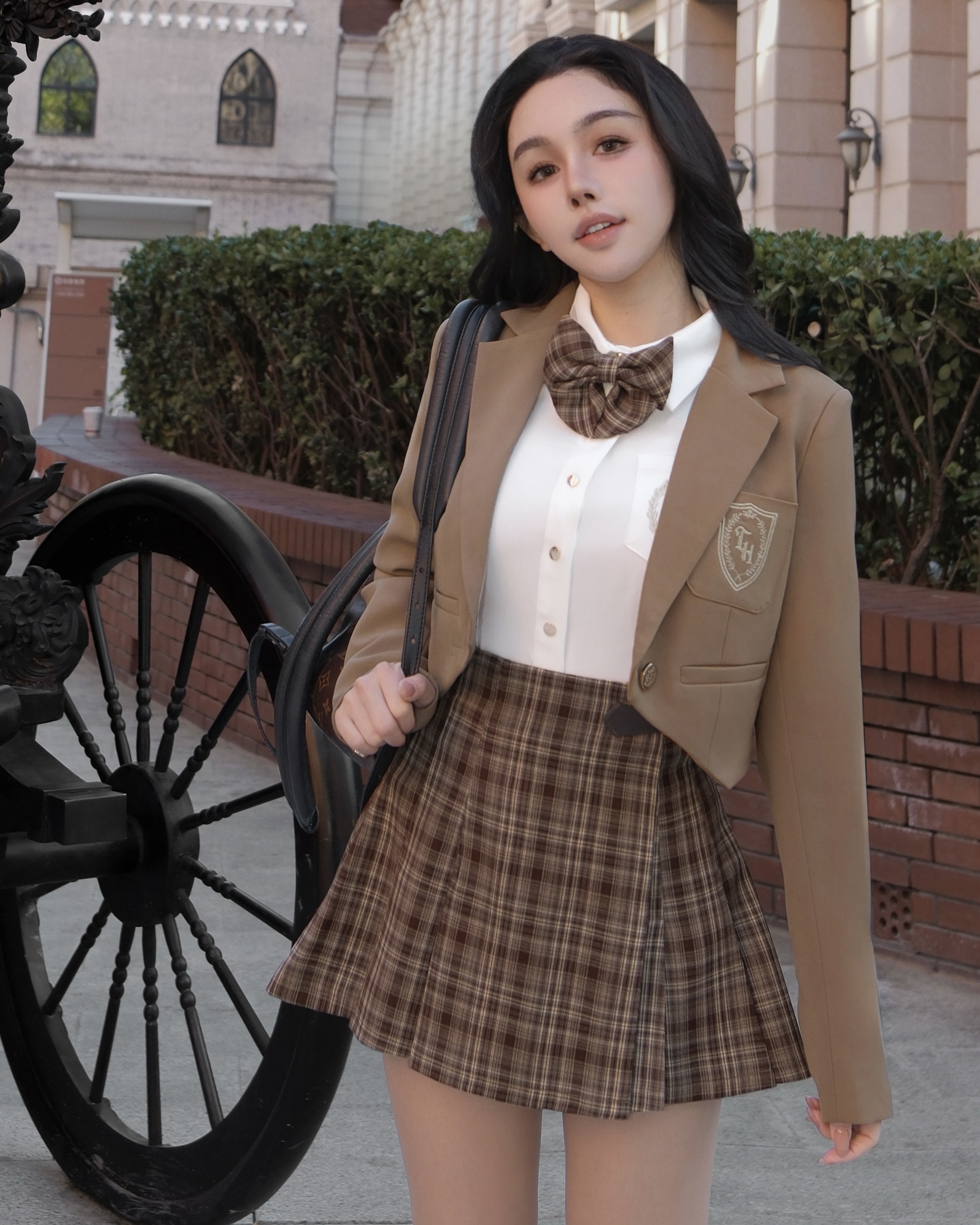 訂製-學院風刺繡西裝短外套