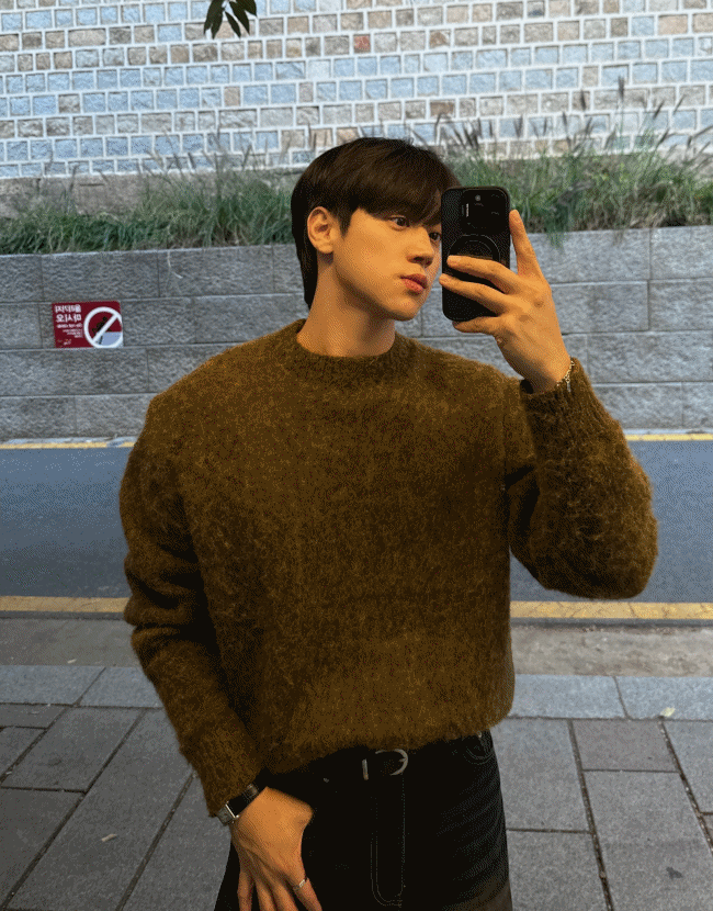 Enne毛絨針織衫