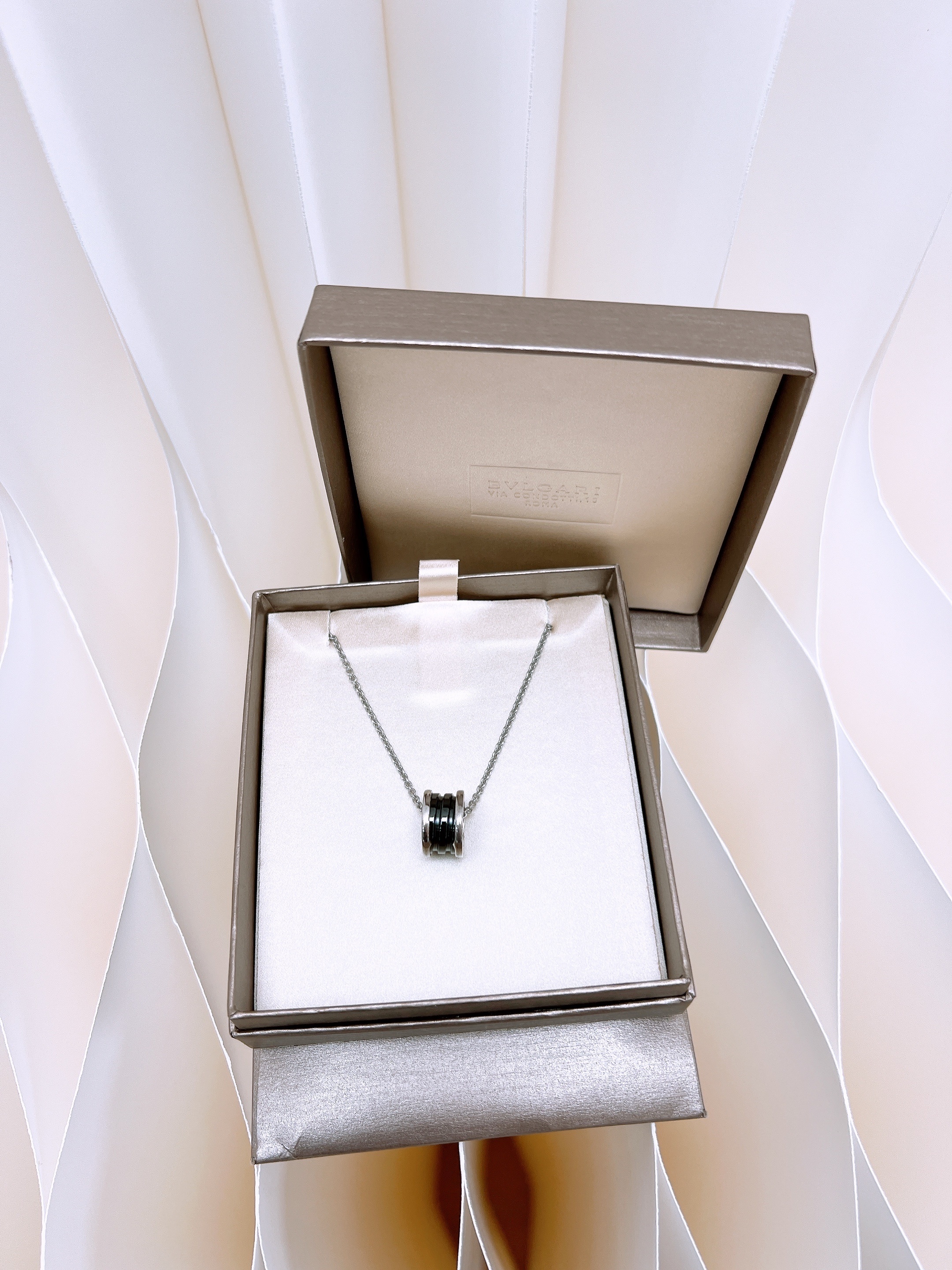 Bvlgari b.zero1 necklace (black/silver) for charity