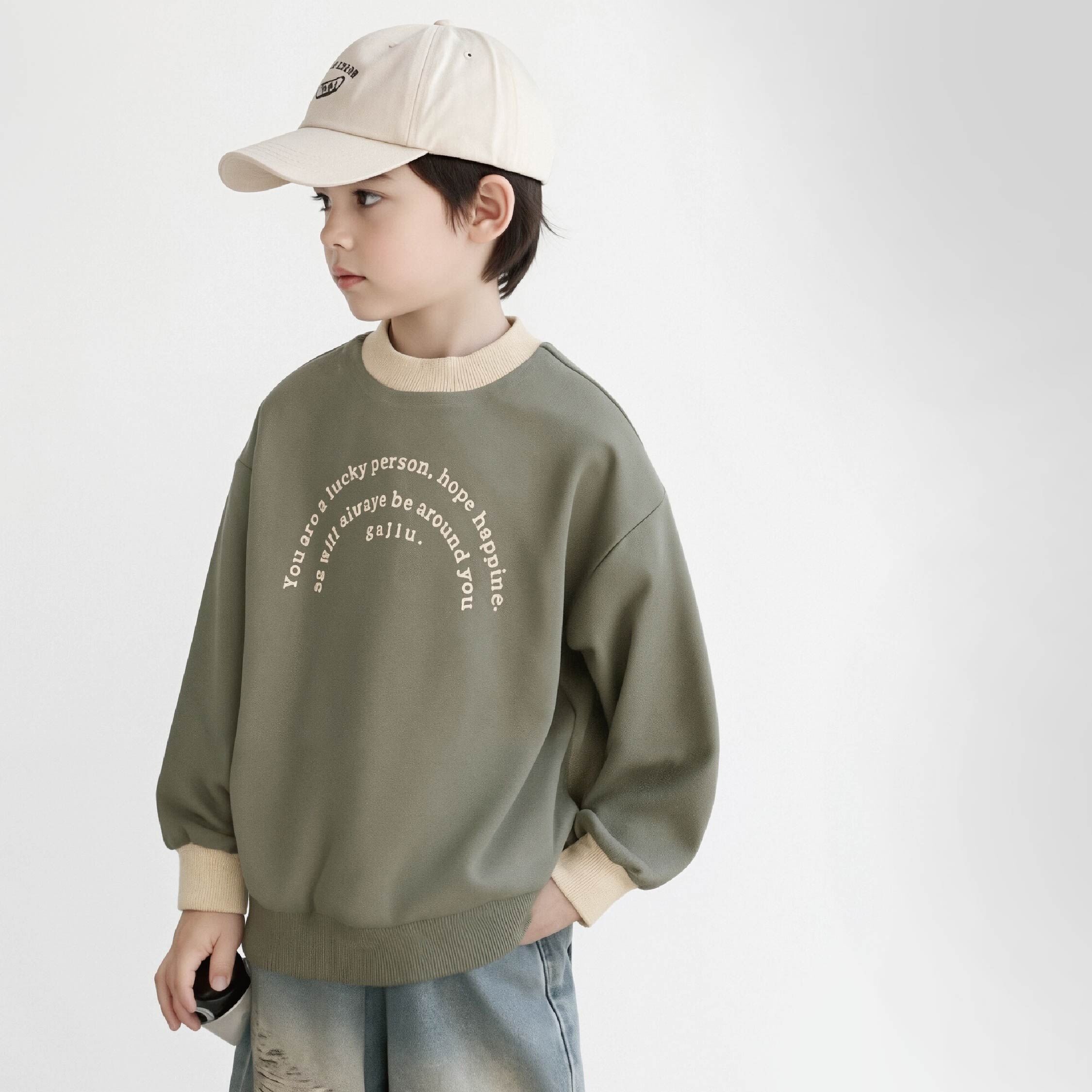 【H35760】弧形排列英字質感上衣＊二色