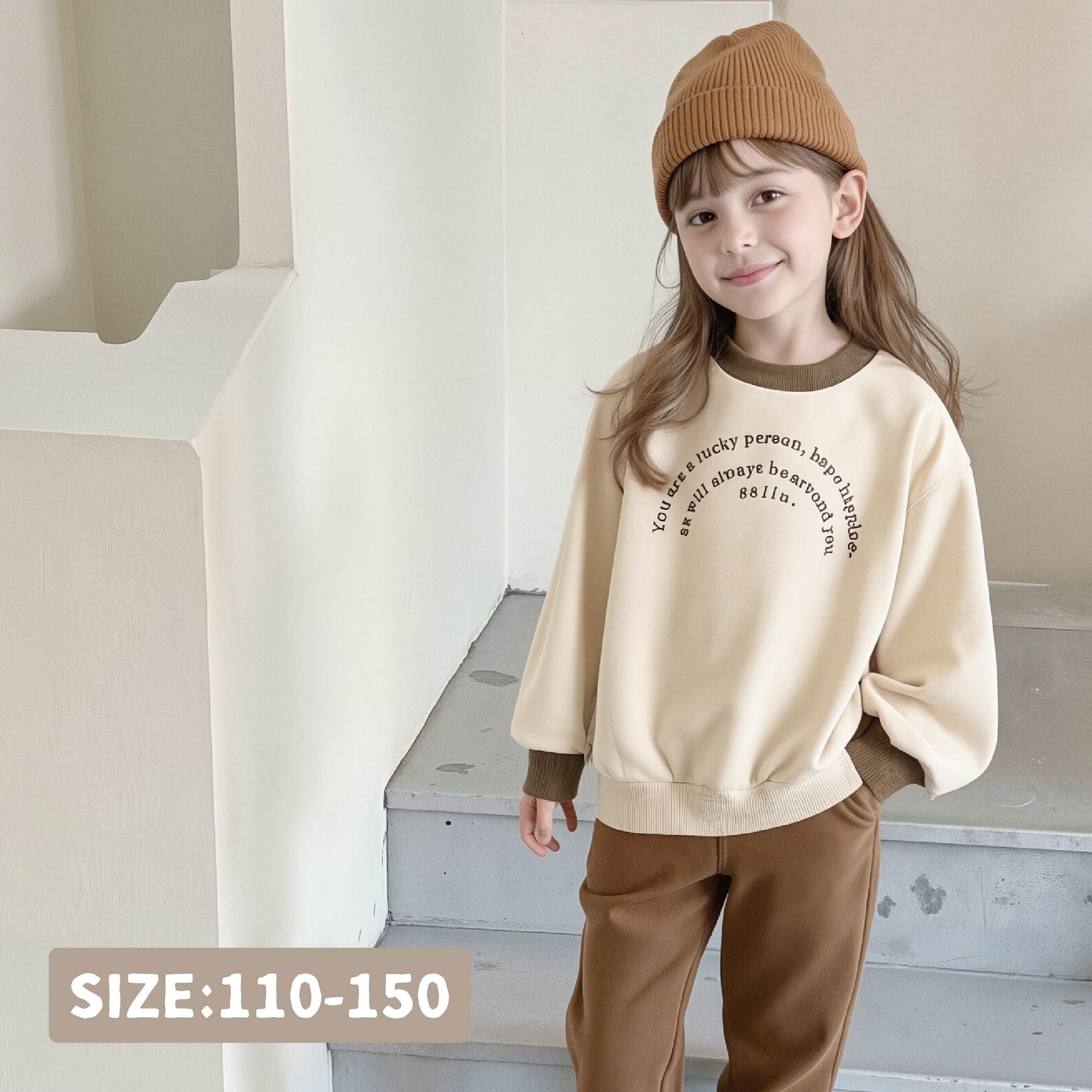 【H35760】弧形排列英字質感上衣＊二色