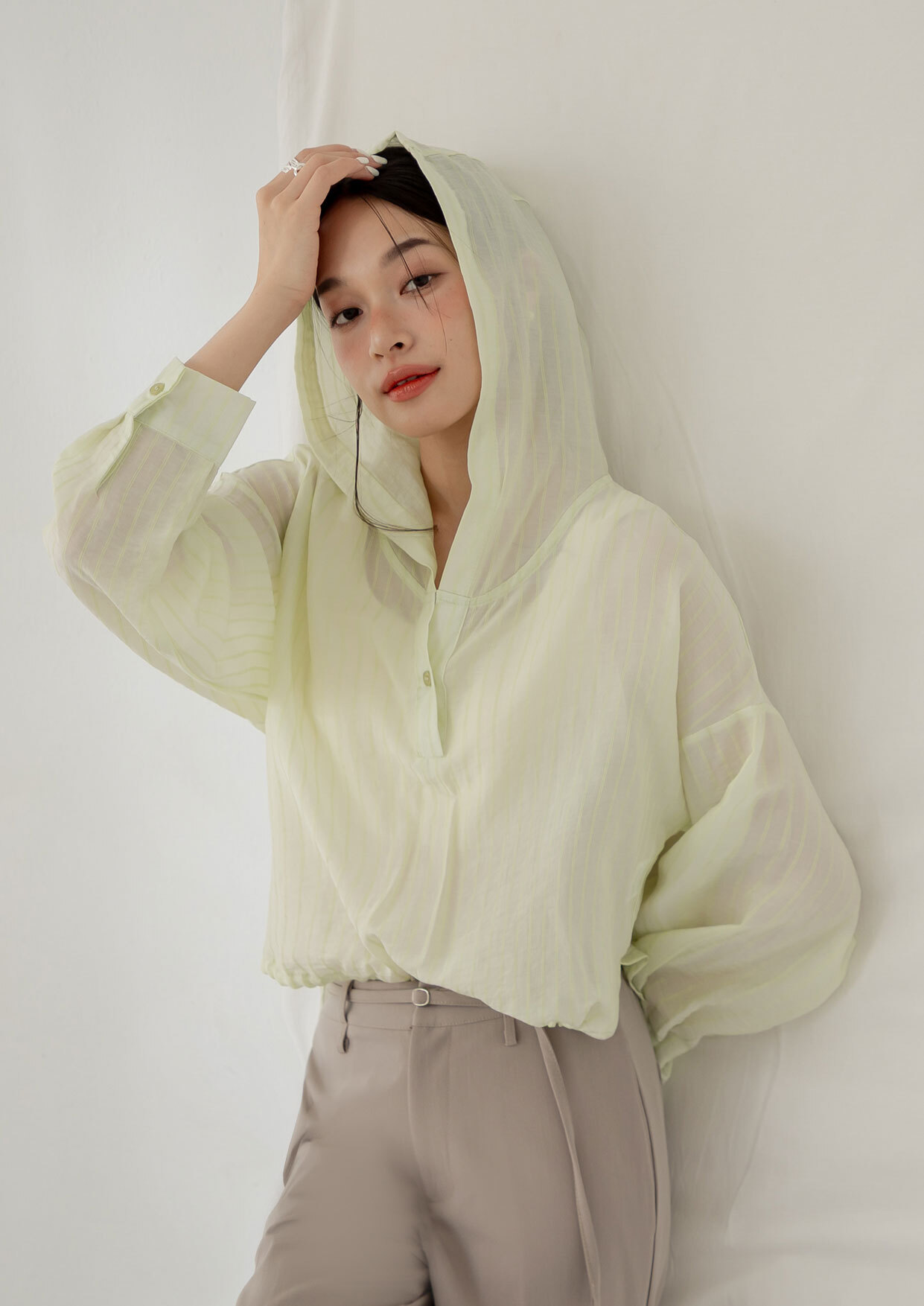 透膚連帽下綁帶上衣