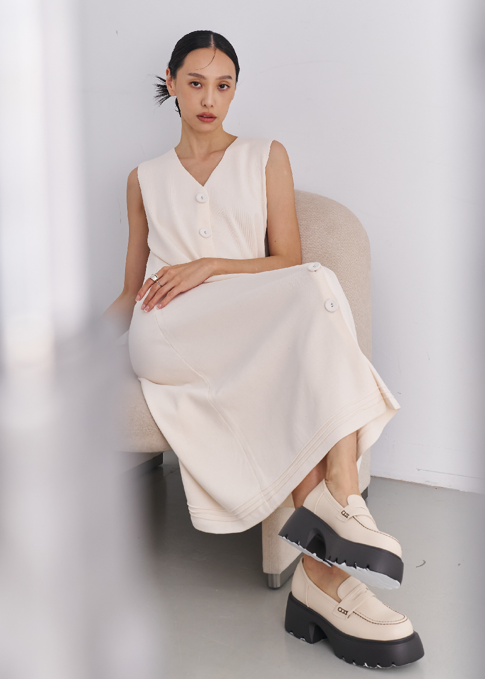 V領排釦針織洋裝