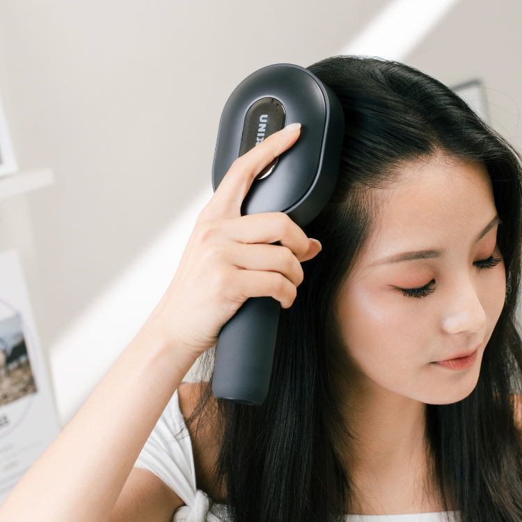 UNIX HAIR 光感律動按摩梳
