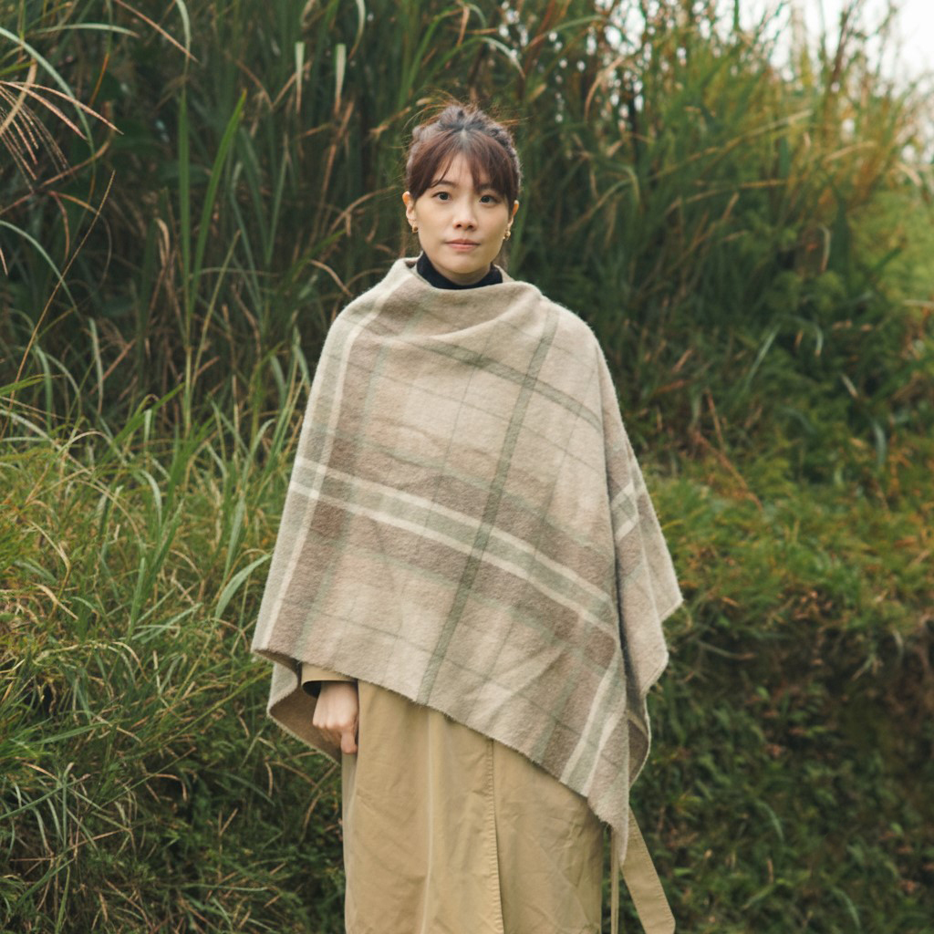 安地斯羊駝斗篷｜Baby alpaca – 窗影｜秘魯