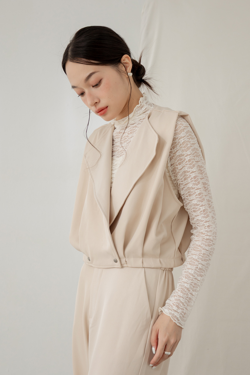 翻領壓褶短版背心外套